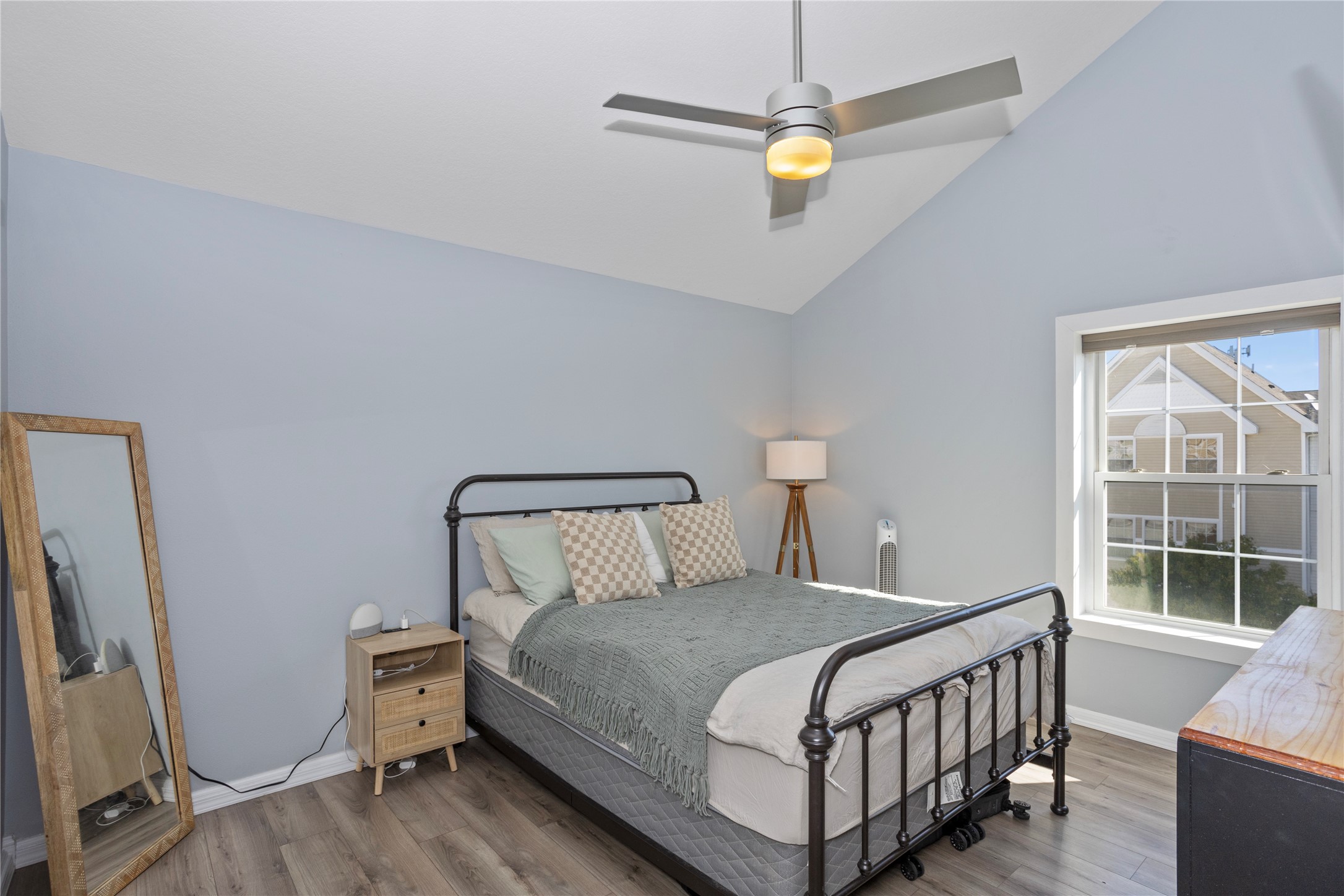 1255 SE Village View Lane