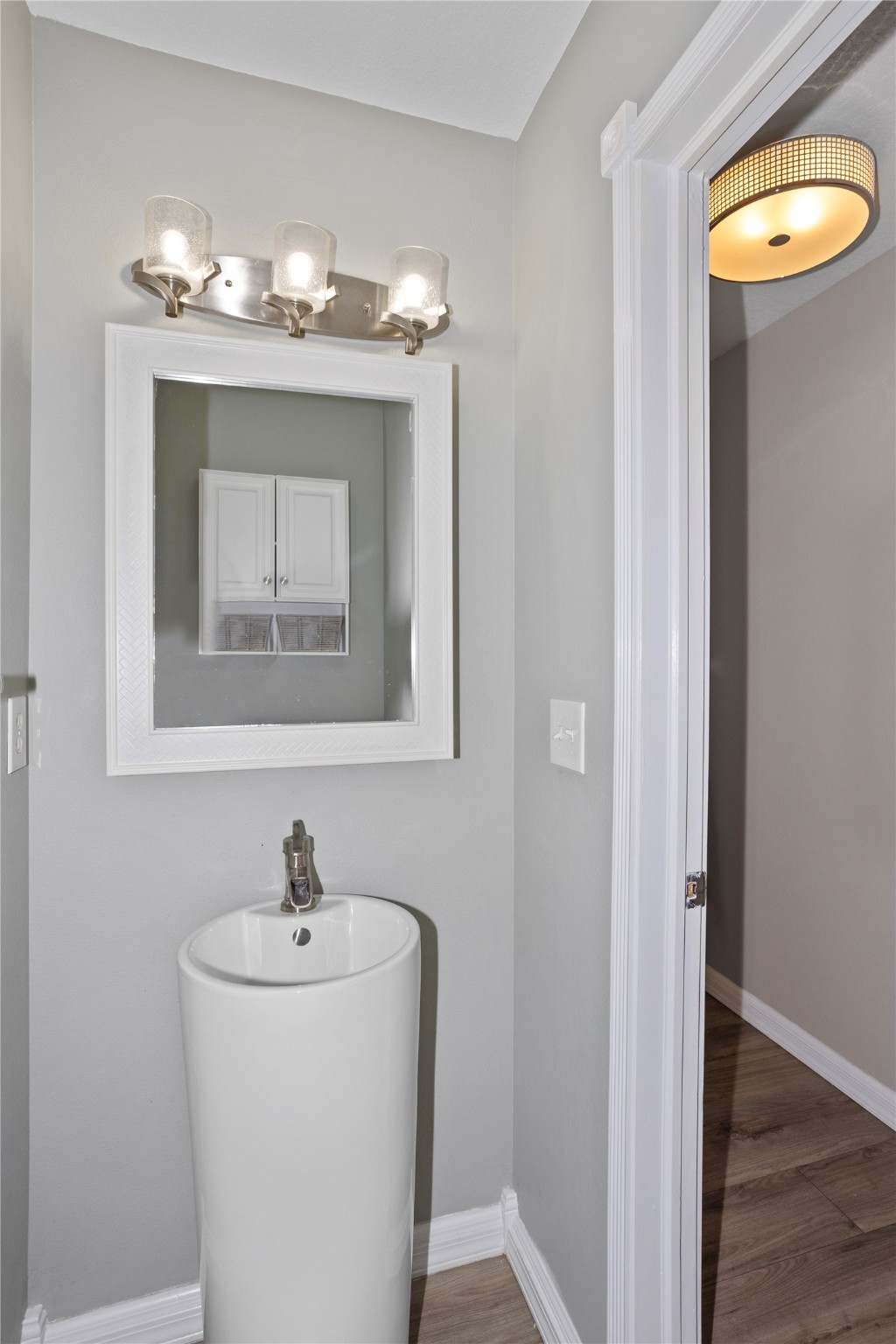 1255 SE Village View Lane