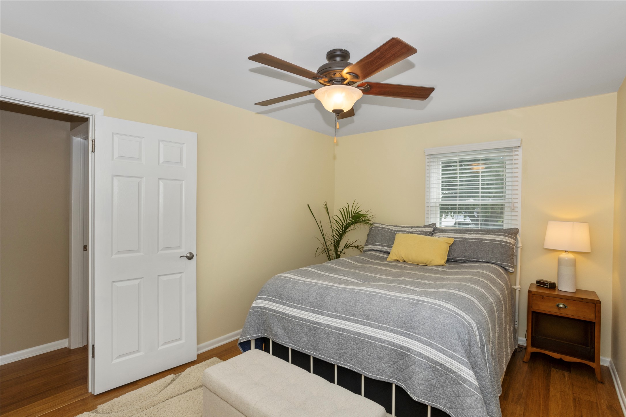 903 Maplecrest Drive