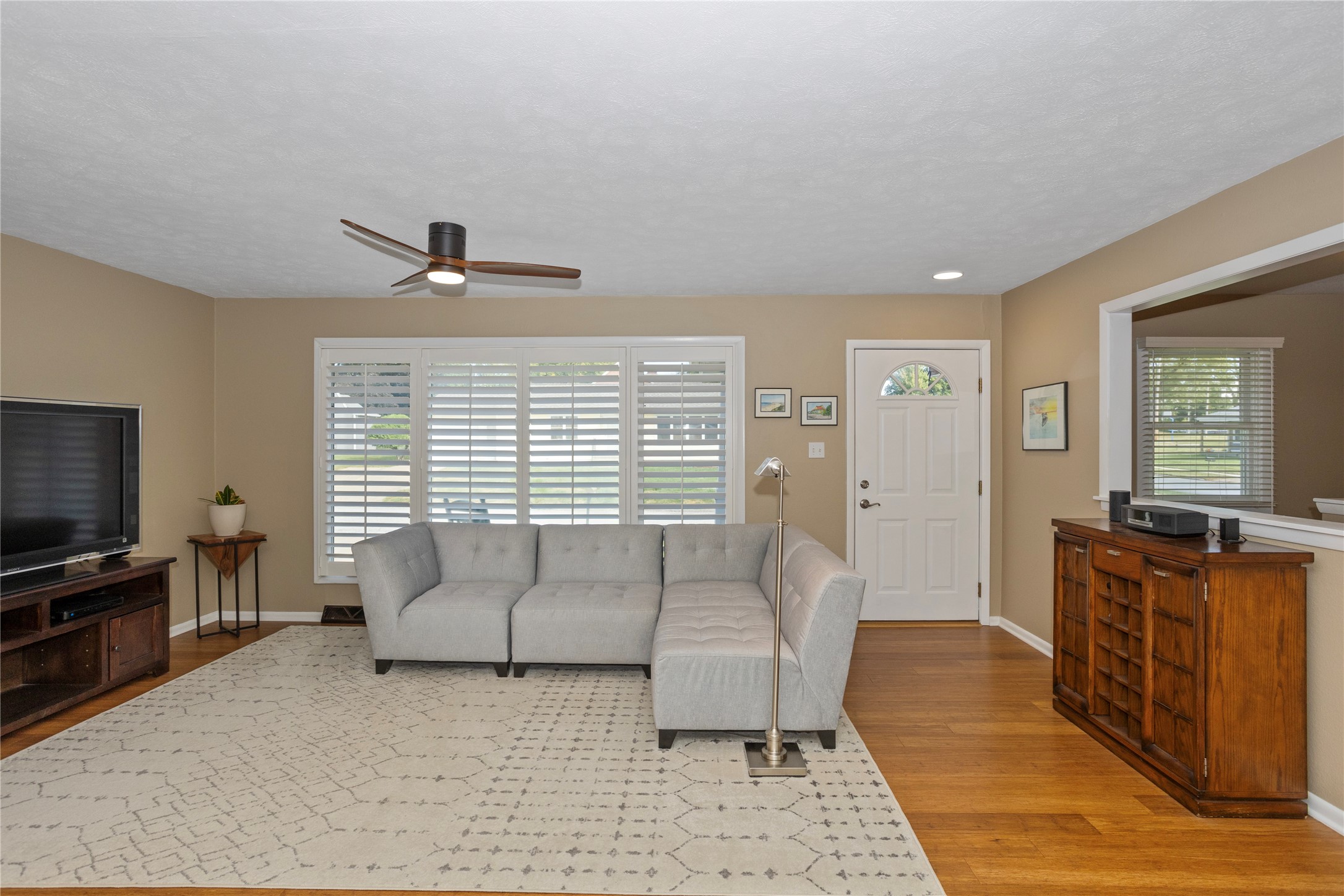 903 Maplecrest Drive