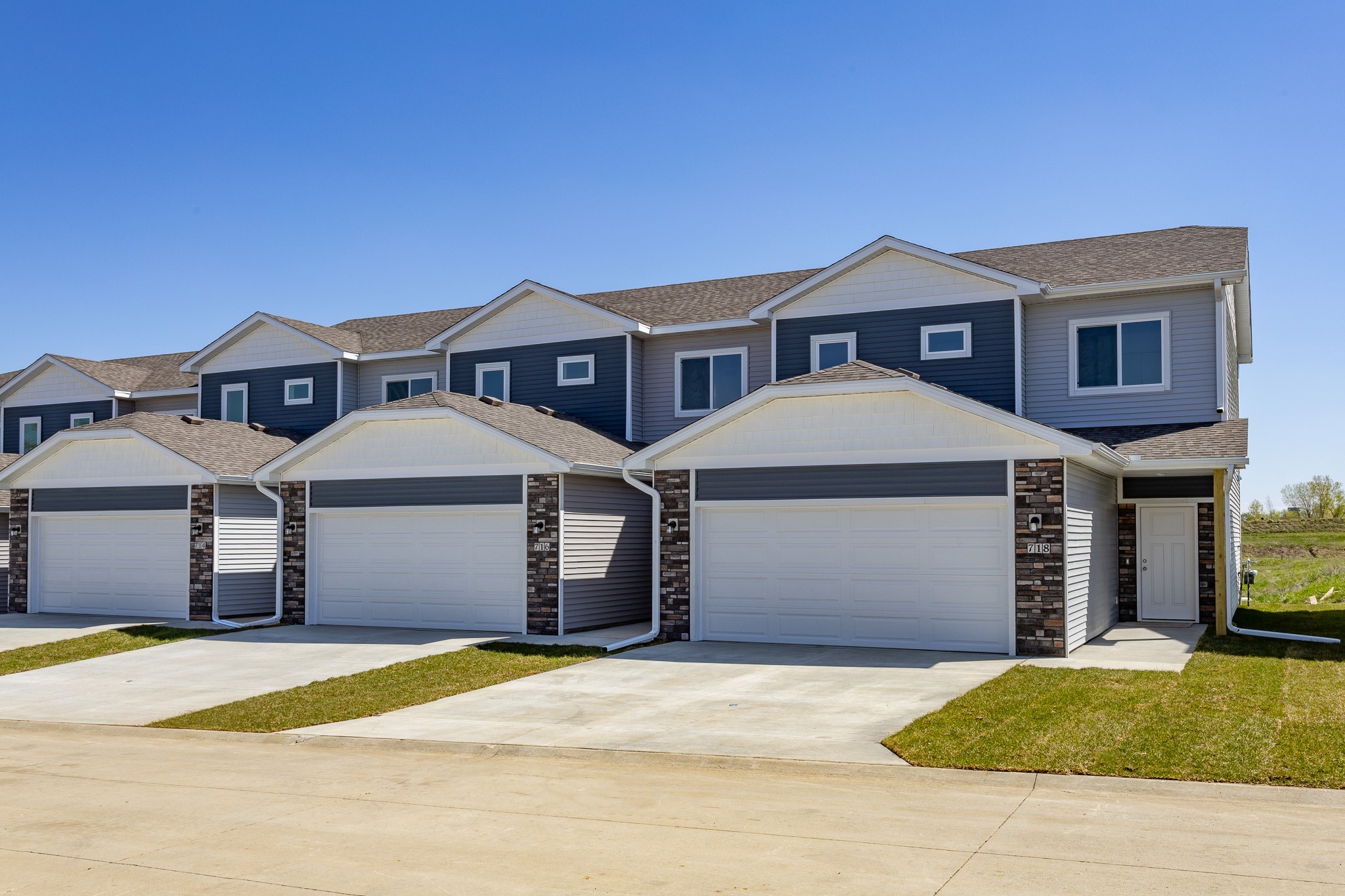 226 NW Waverly Drive