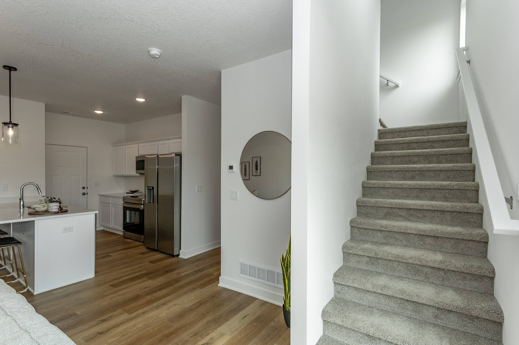 226 NW Waverly Drive