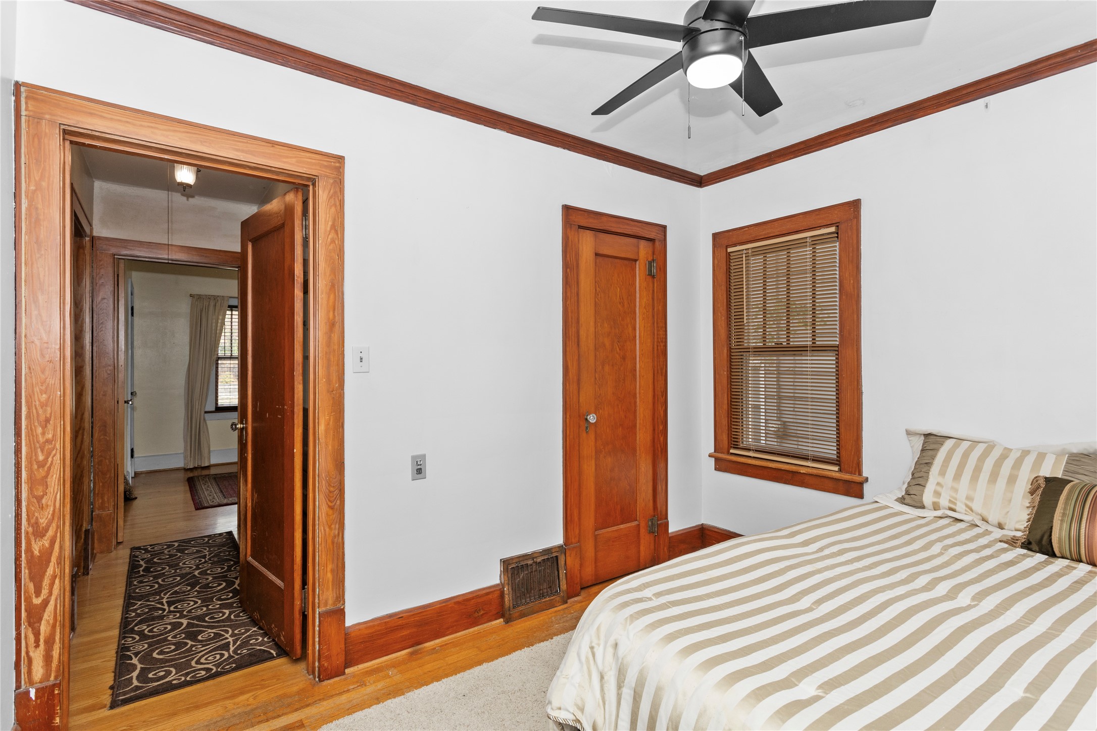 3412 Franklin Avenue