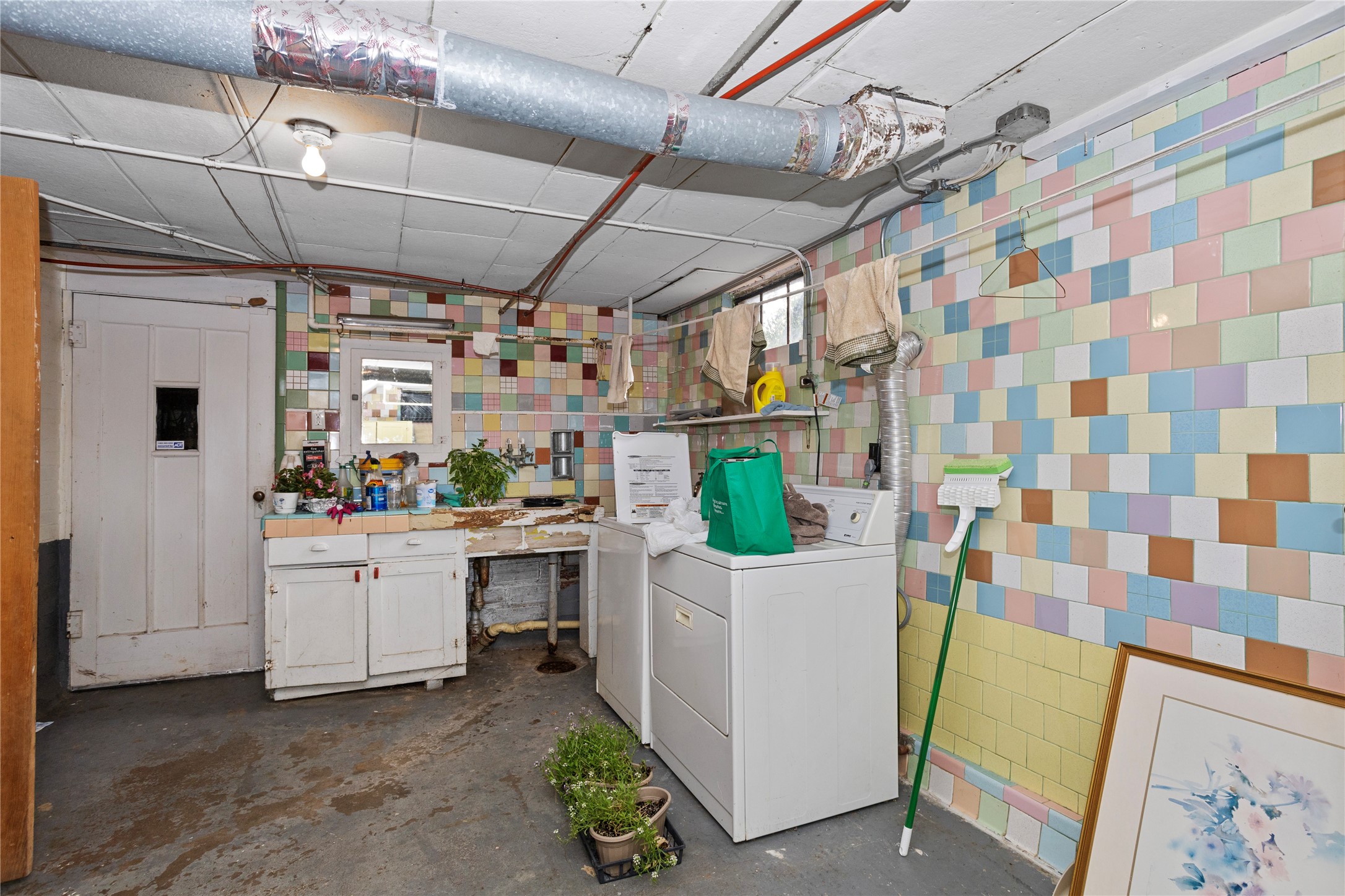 3412 Franklin Avenue