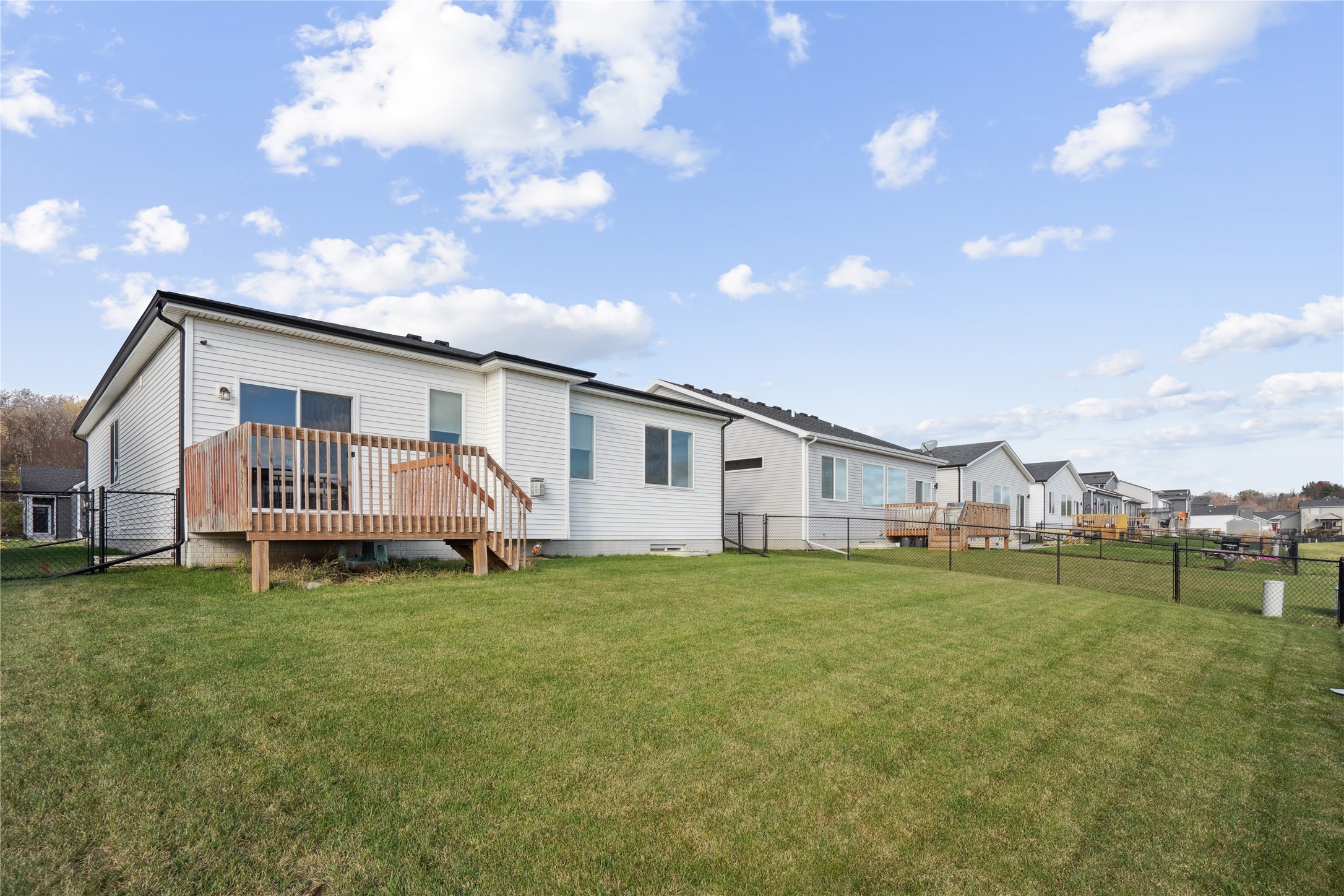 1668 S Redtail Avenue