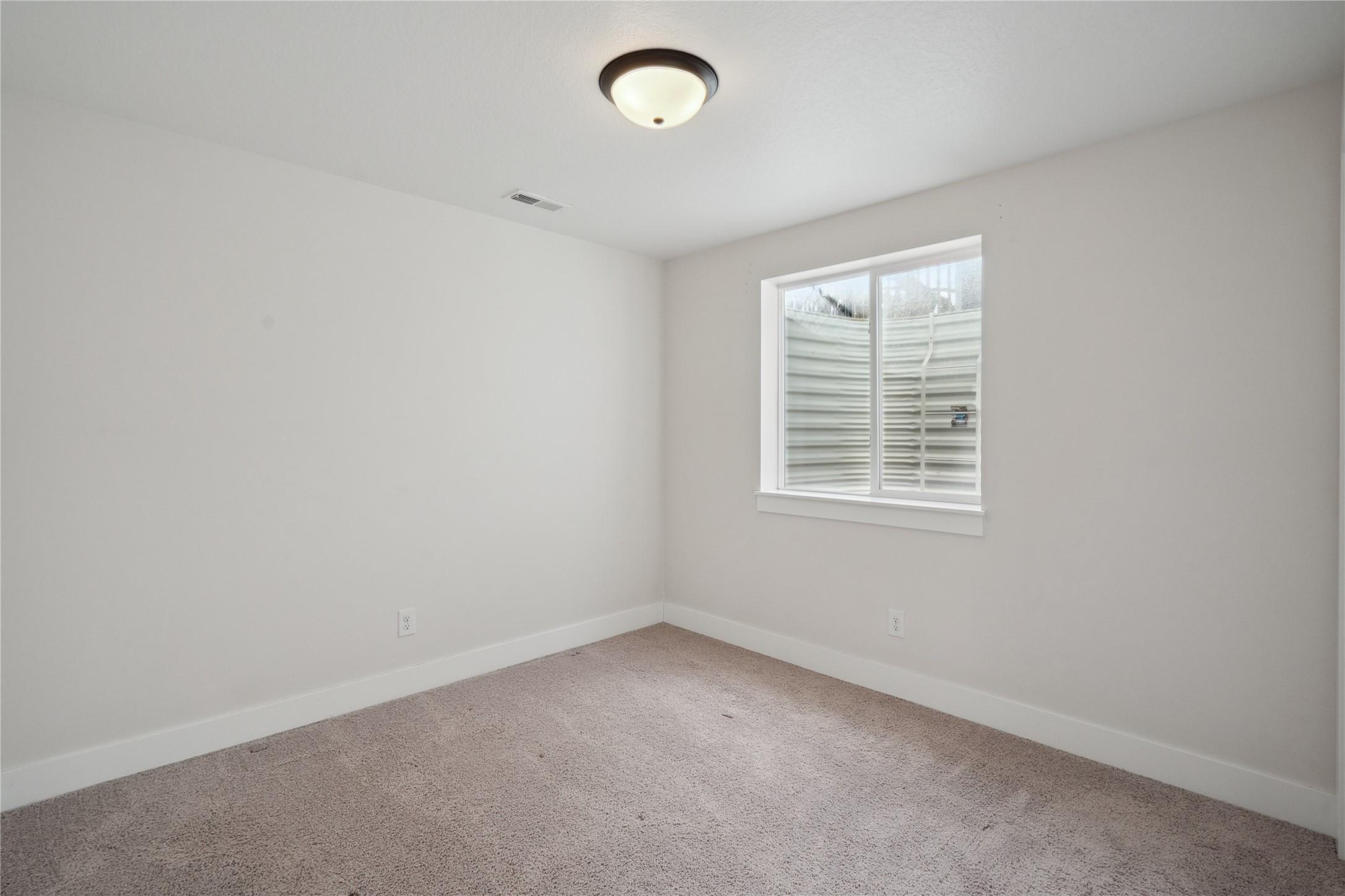 1668 S Redtail Avenue