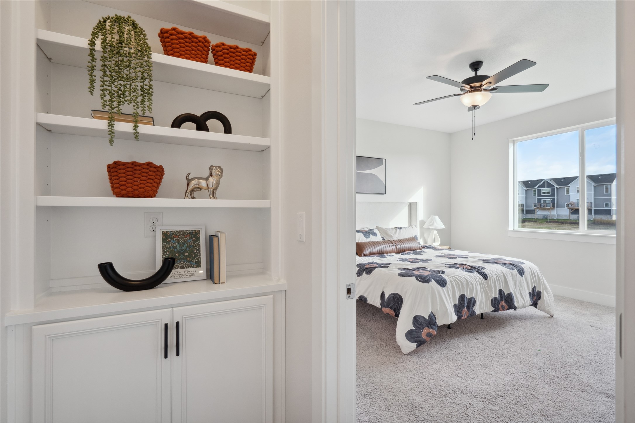 1668 S Redtail Avenue