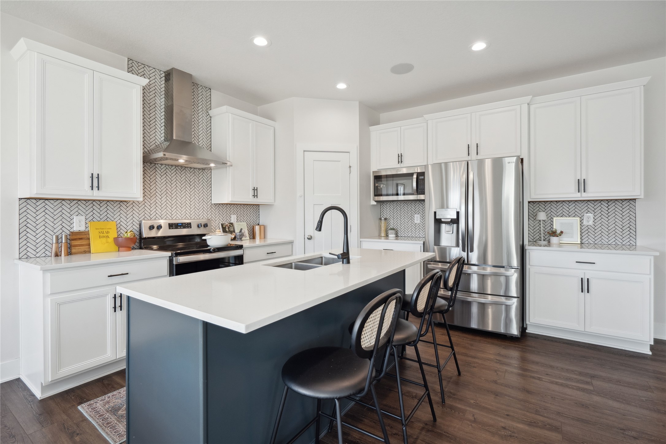 1668 S Redtail Avenue