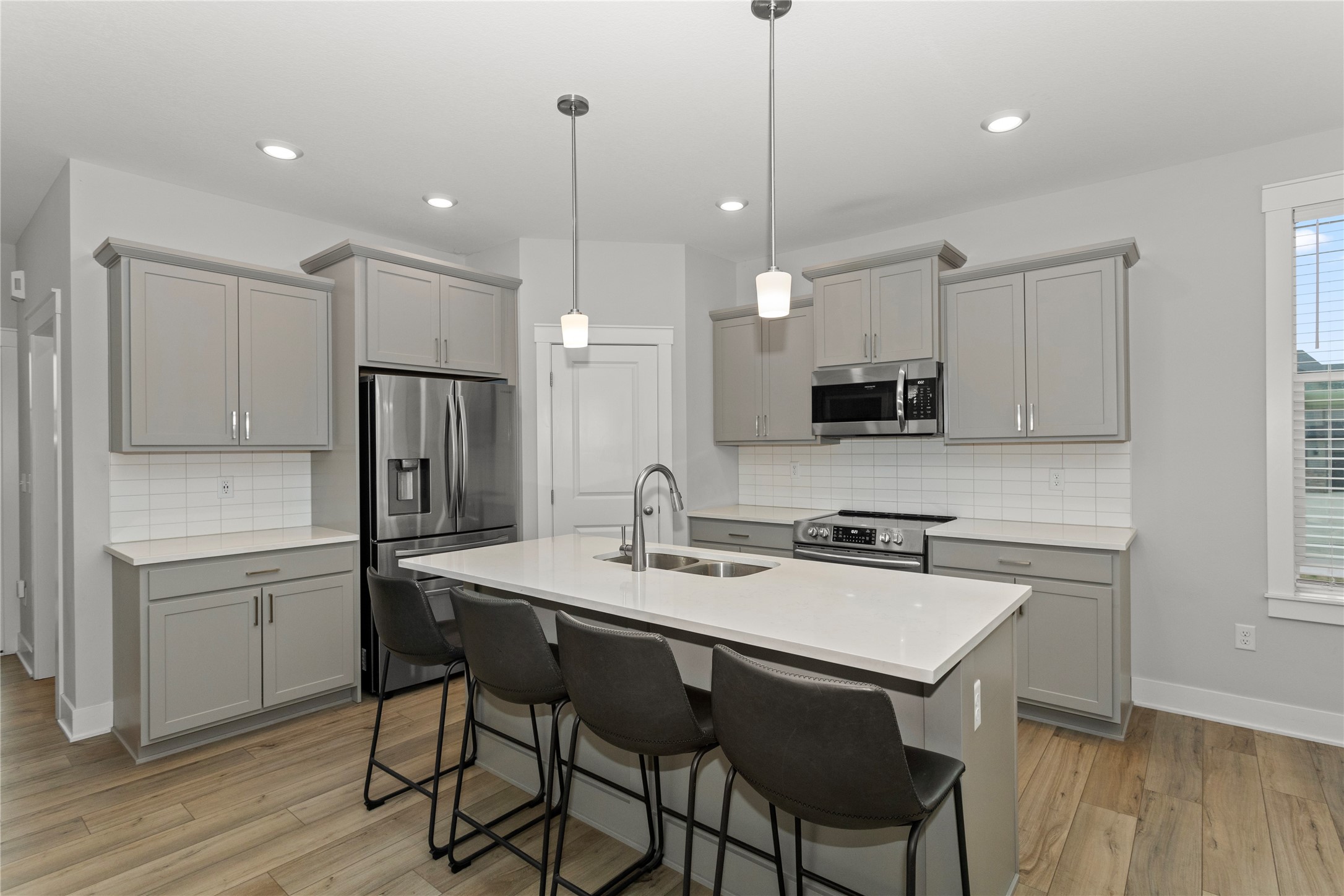 620 NW Stratford Drive