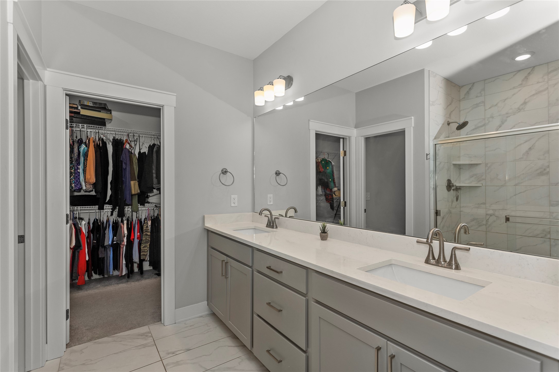 620 NW Stratford Drive