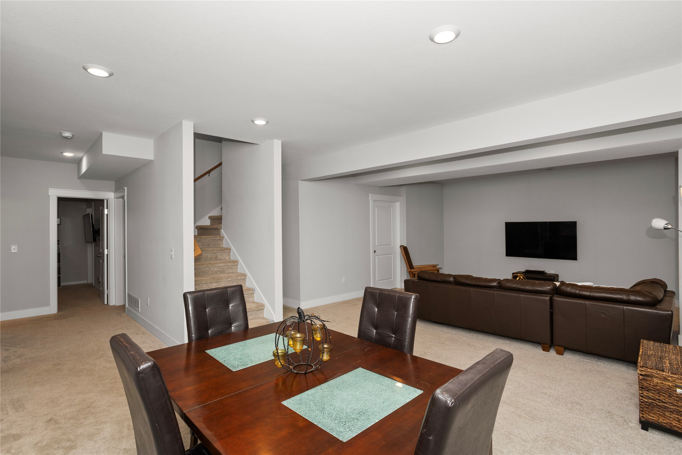 620 NW Stratford Drive