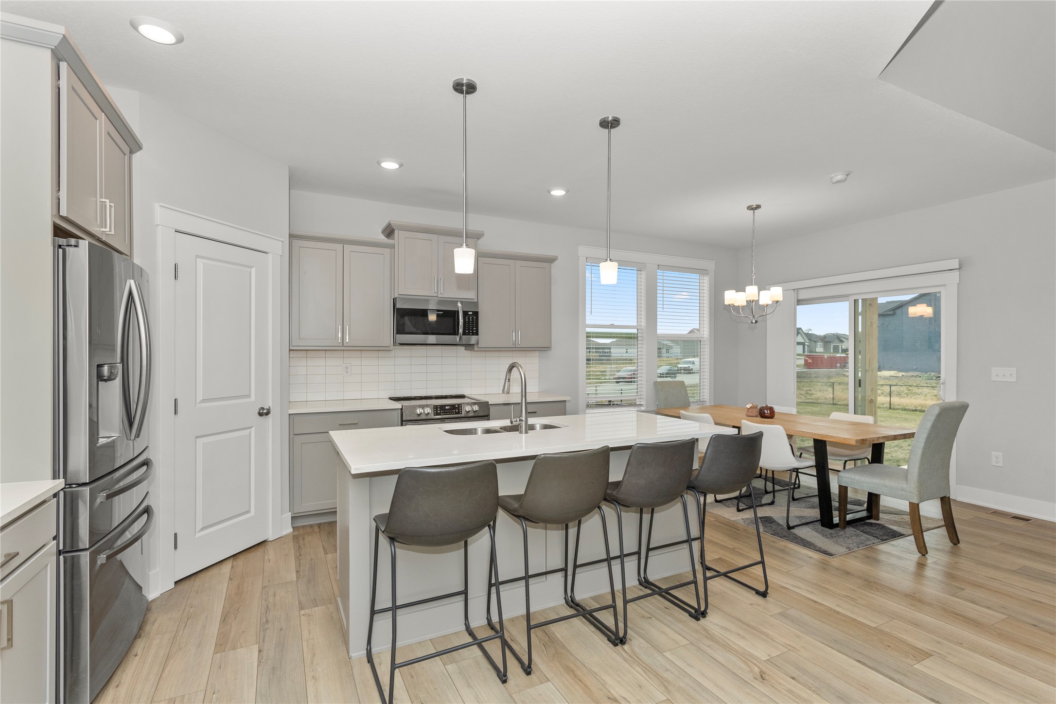 620 NW Stratford Drive