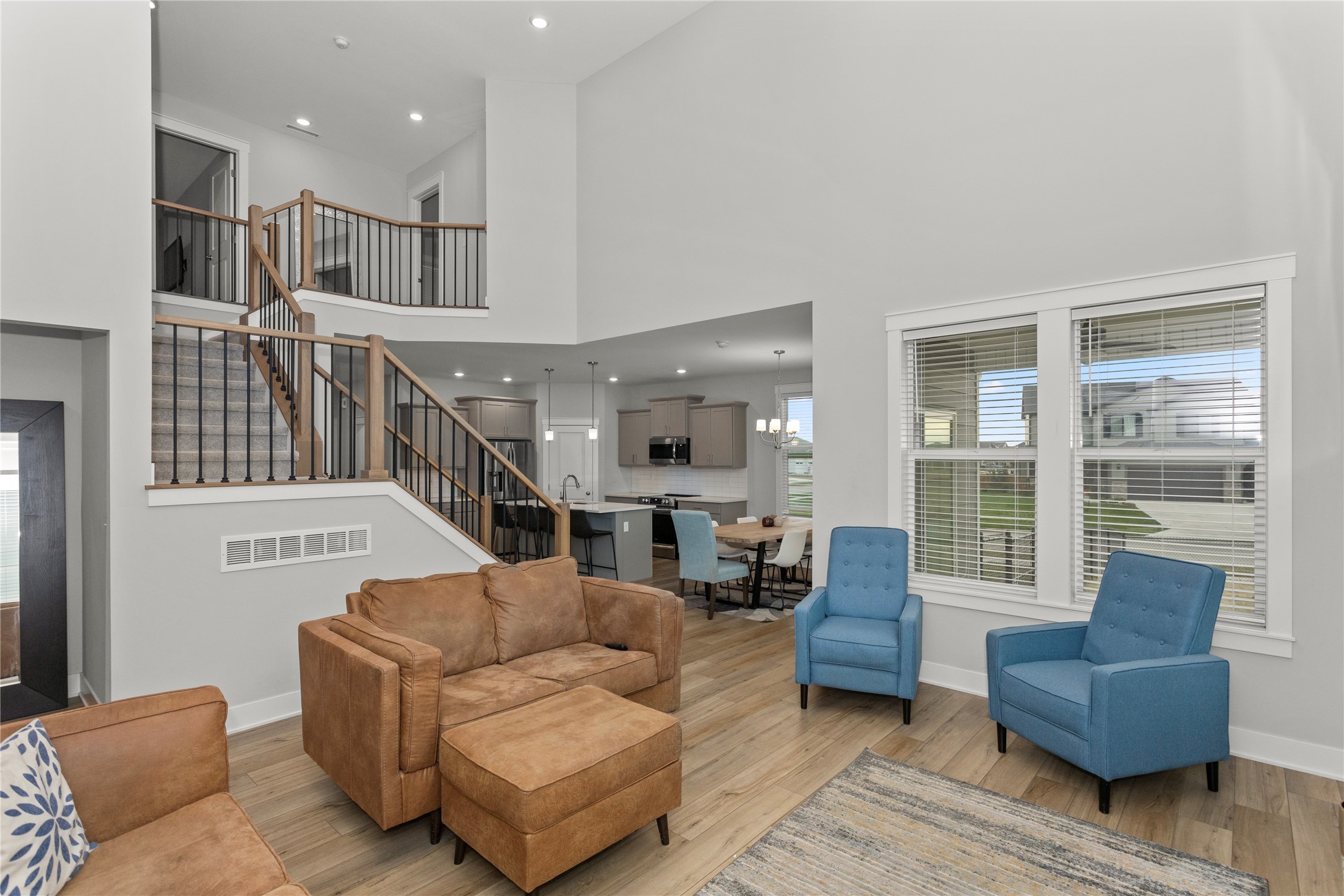 620 NW Stratford Drive