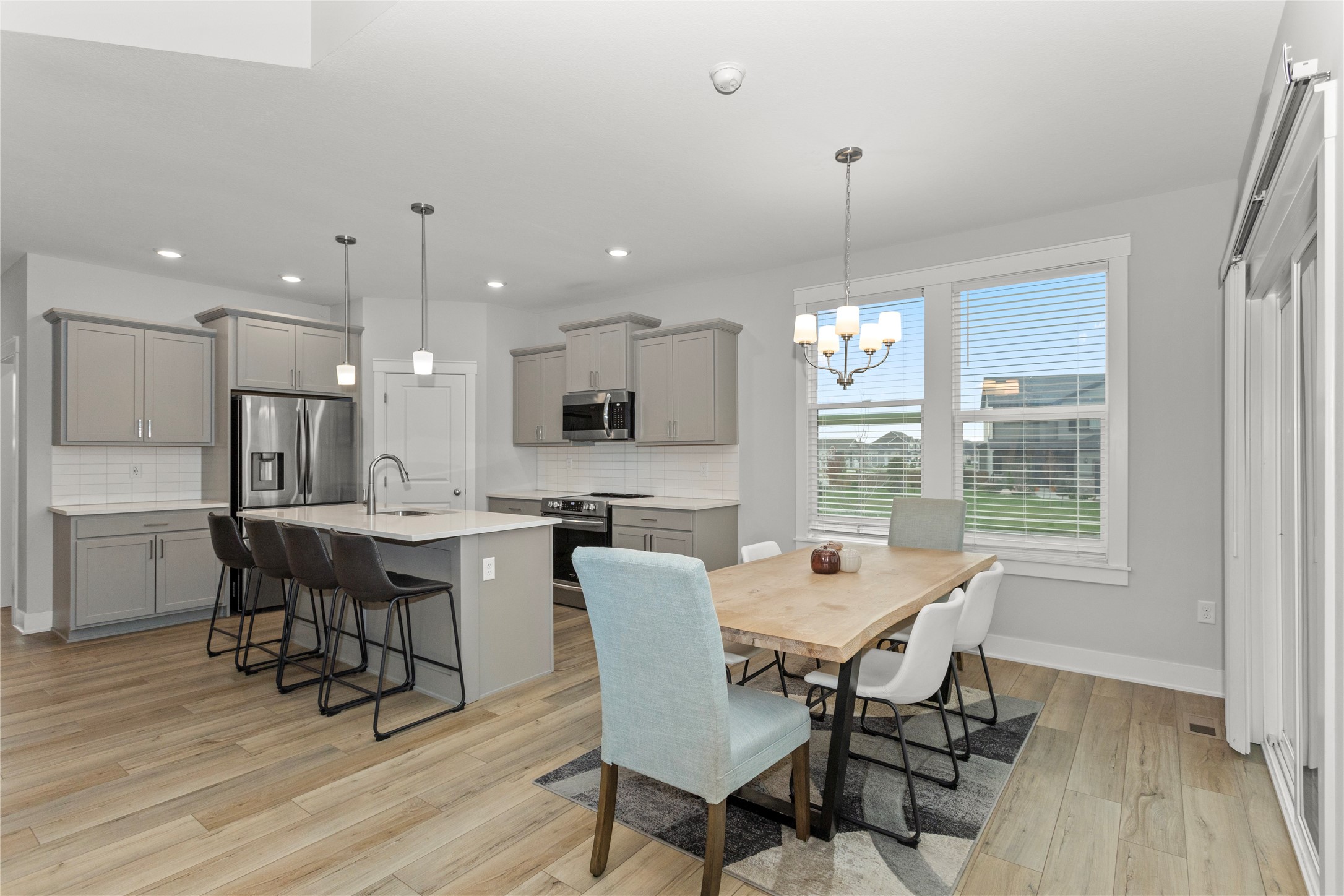 620 NW Stratford Drive