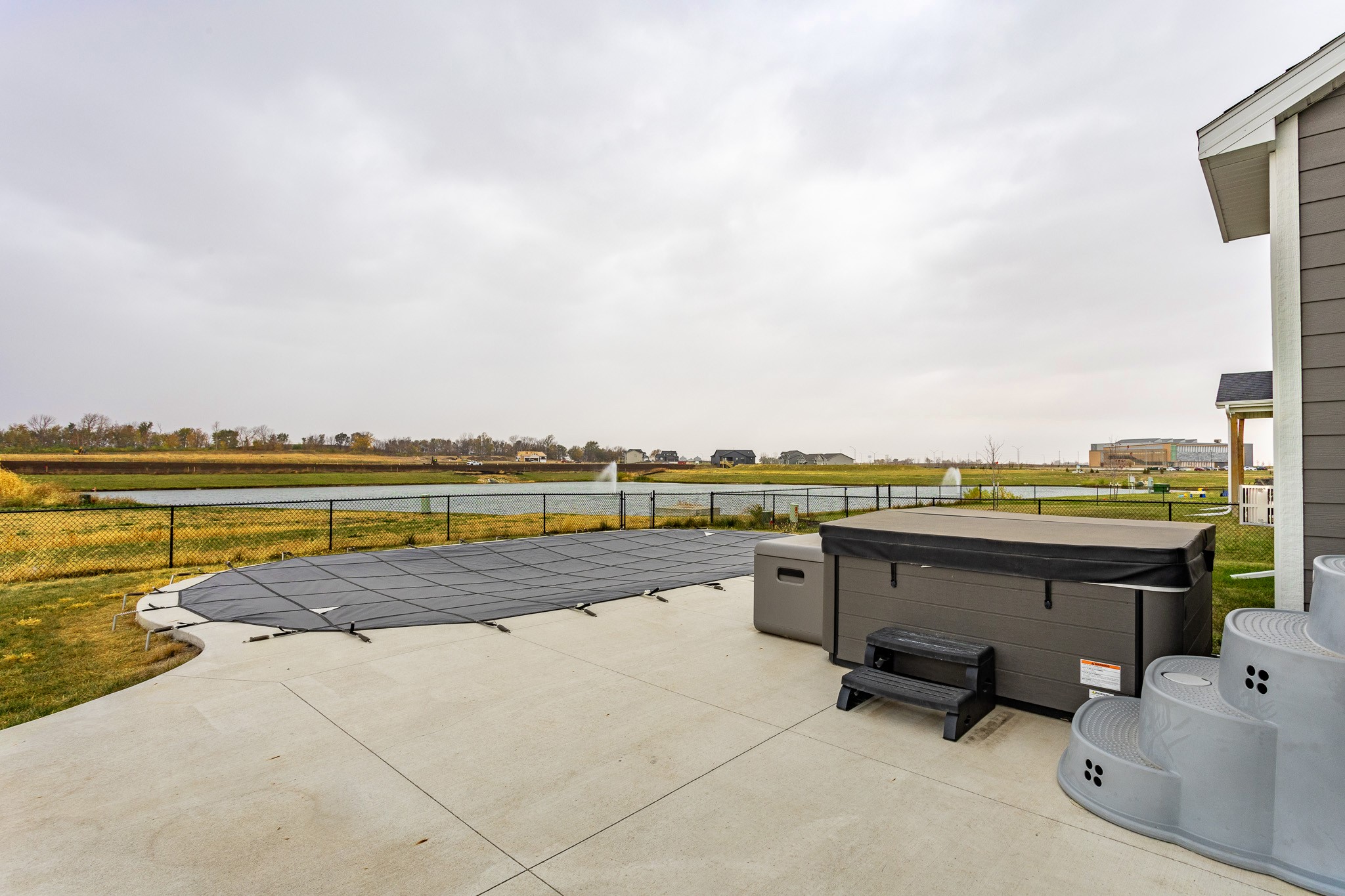 620 NW Stratford Drive