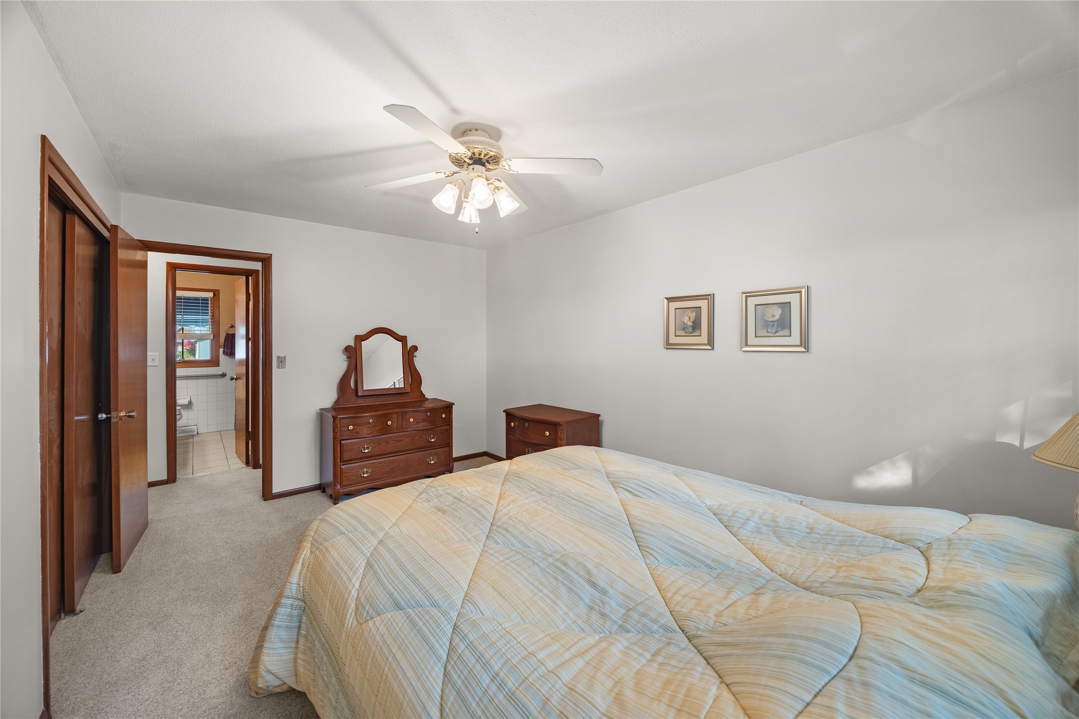 1202 SW Kenworthy Drive