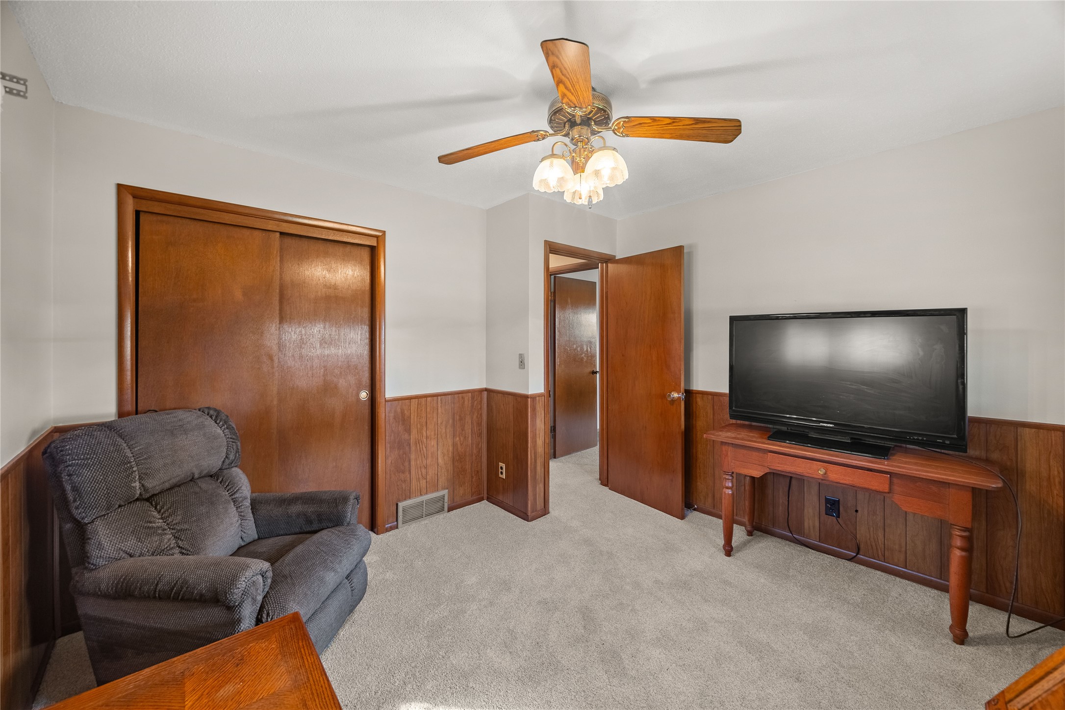 1202 SW Kenworthy Drive