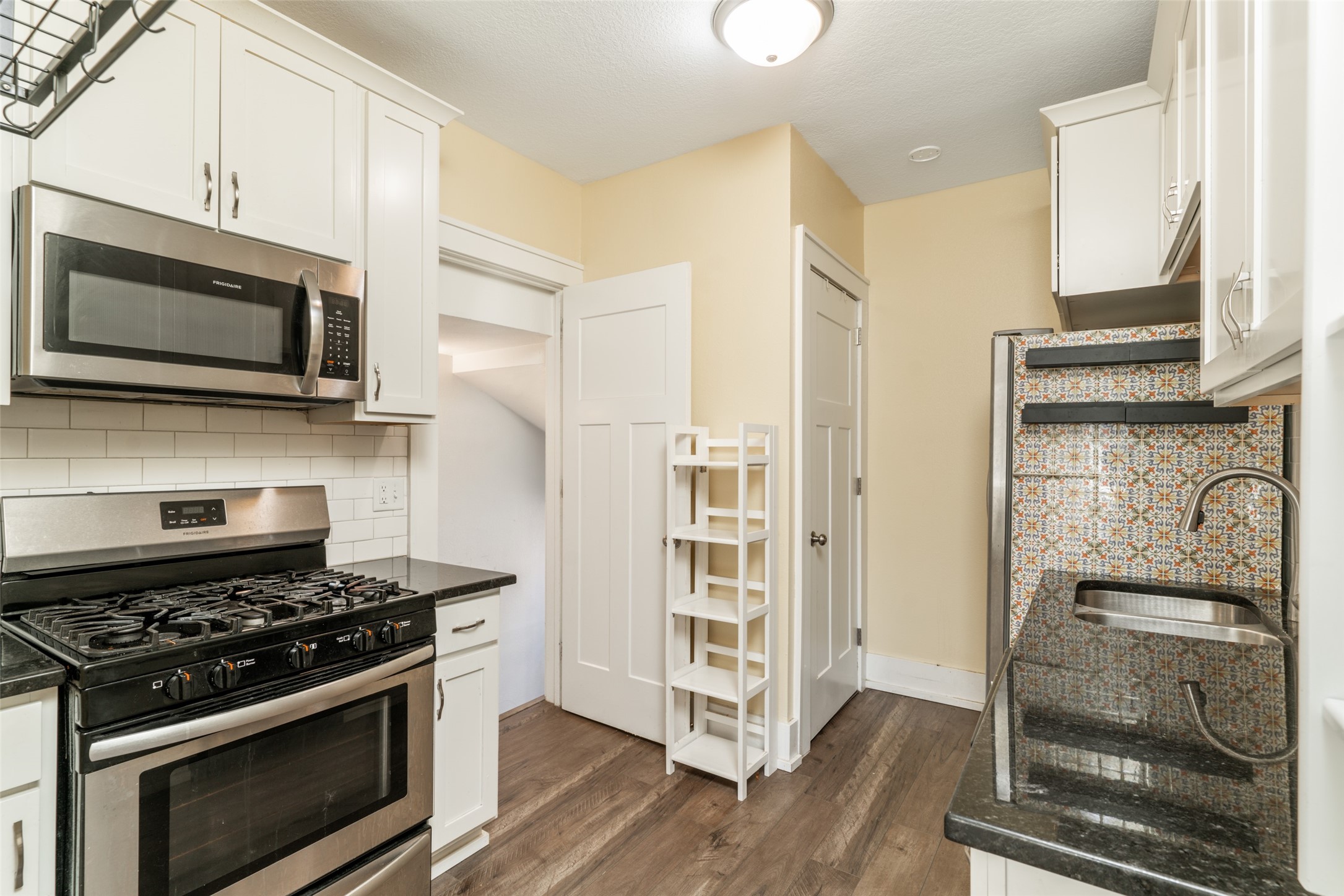 3815 Kingman Boulevard