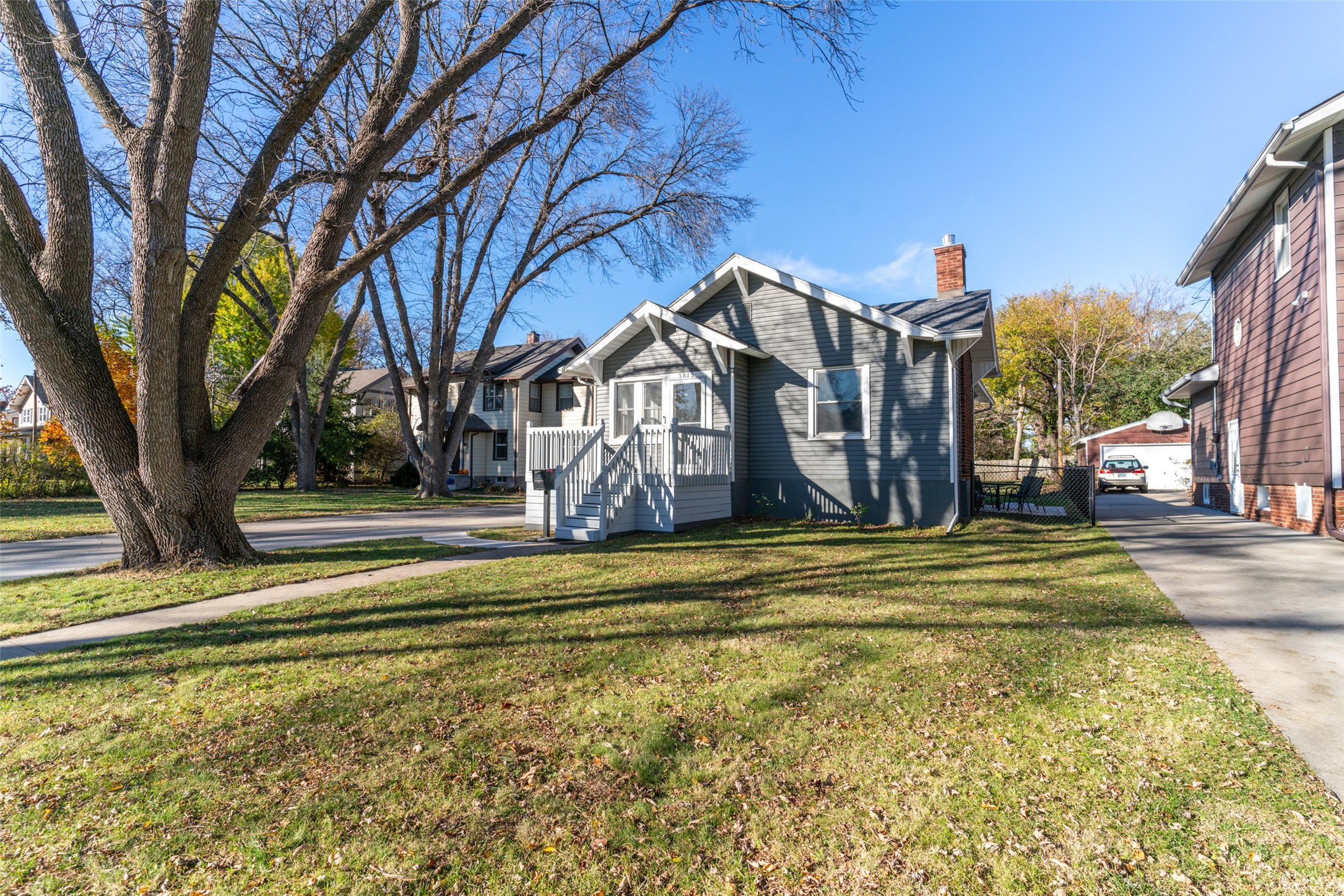 3815 Kingman Boulevard