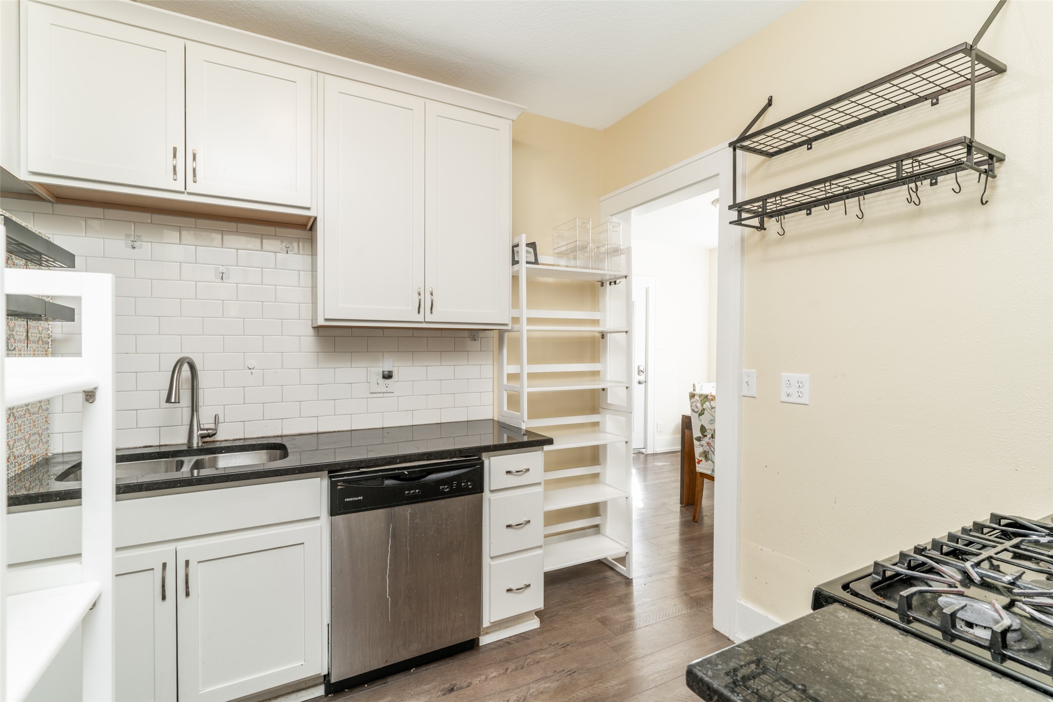 3815 Kingman Boulevard