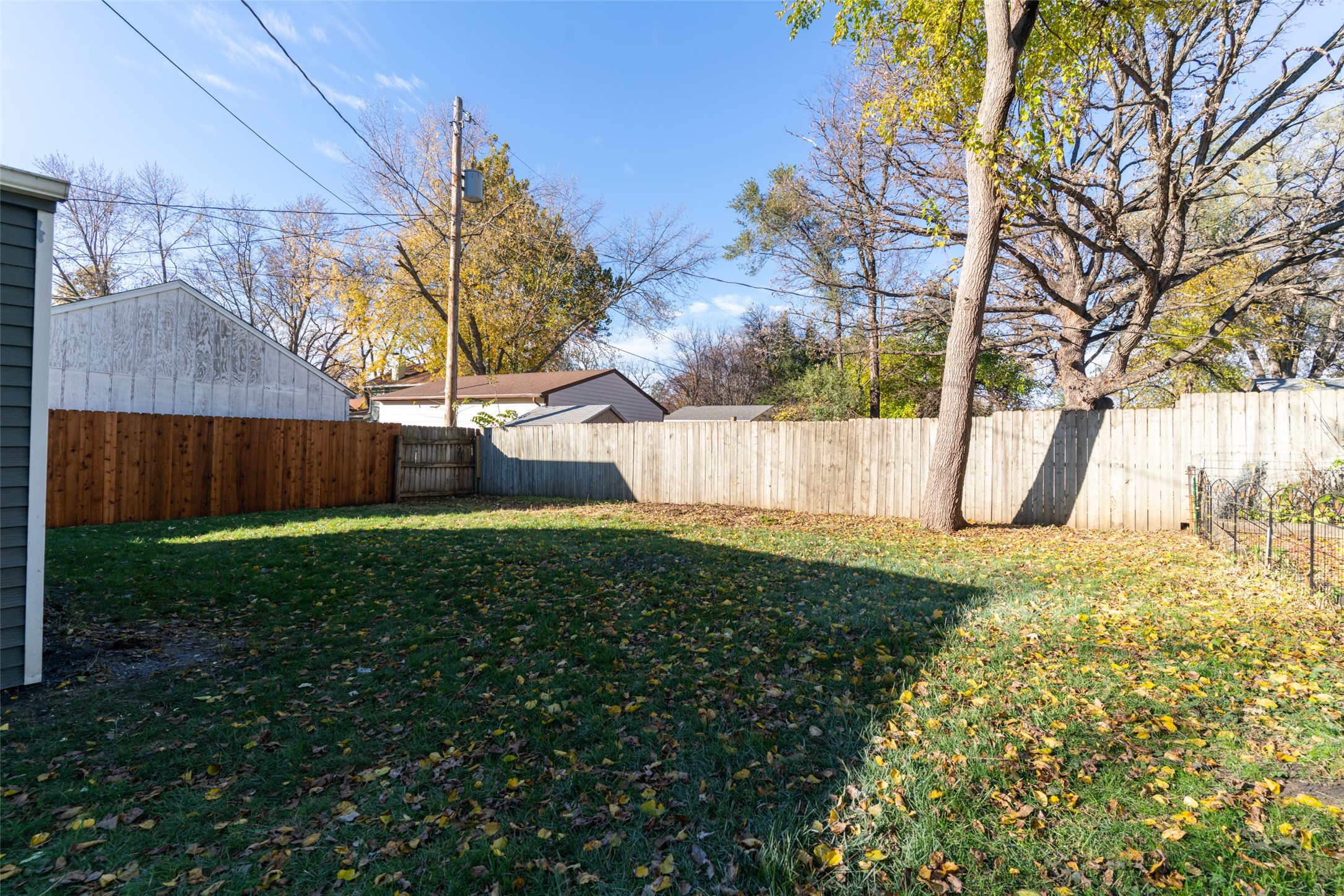 3815 Kingman Boulevard