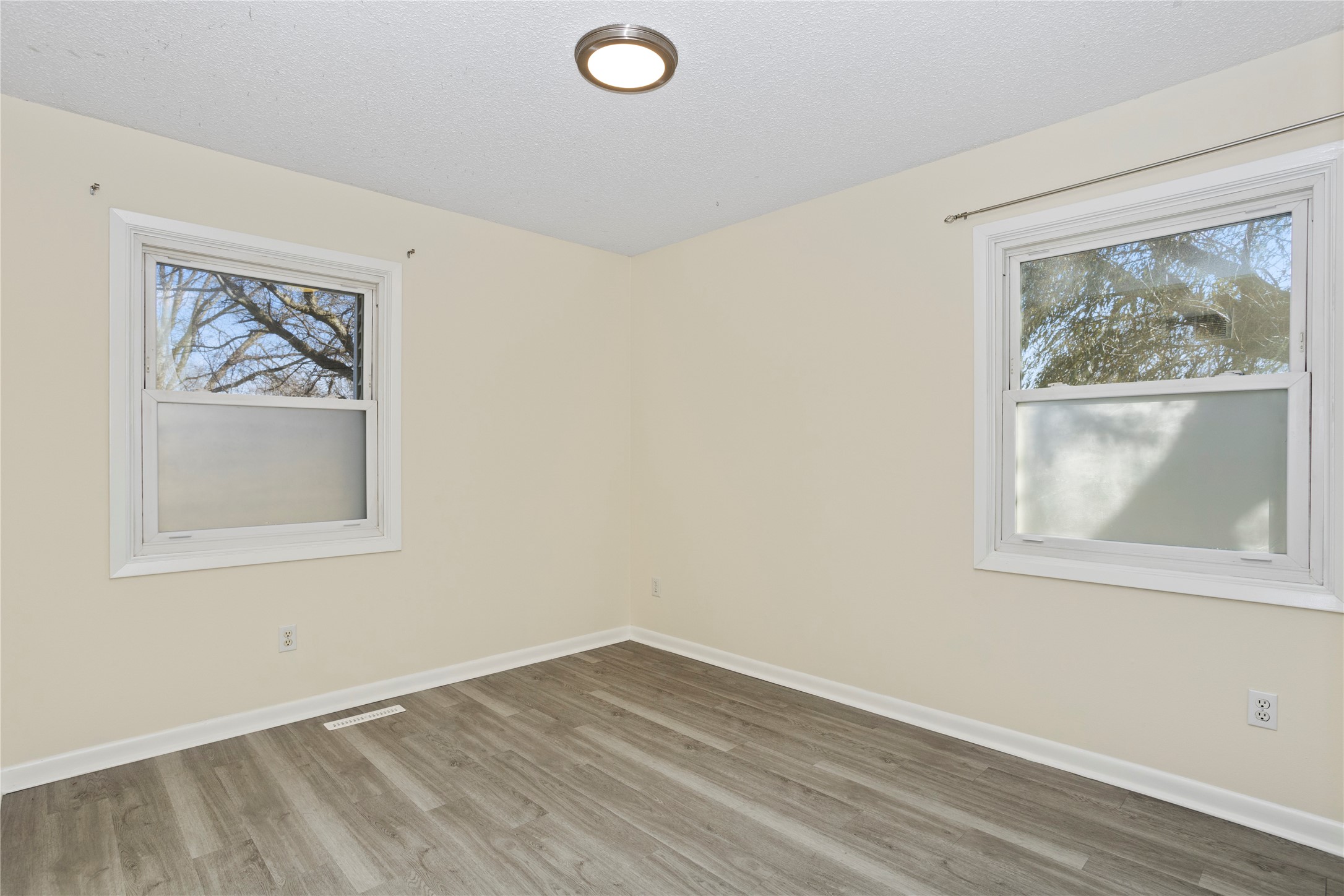 902 NW Greenwood Street