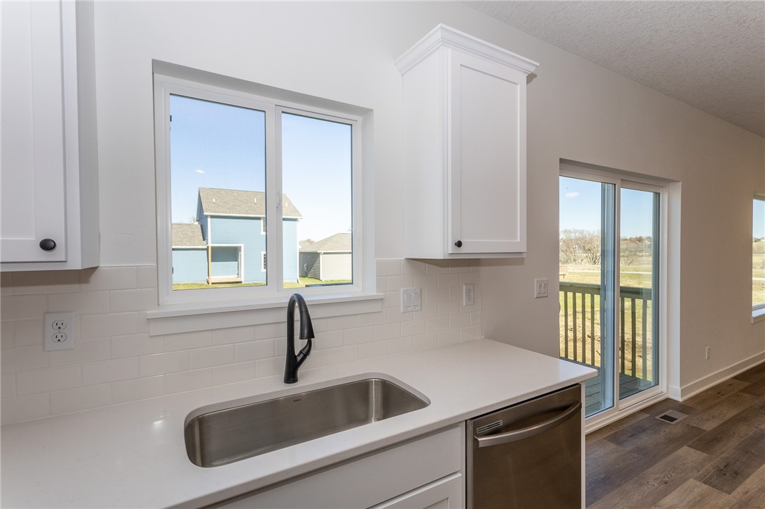 619 Plainside Avenue