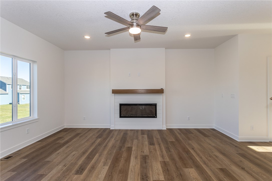 619 Plainside Avenue