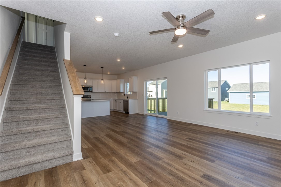 619 Plainside Avenue