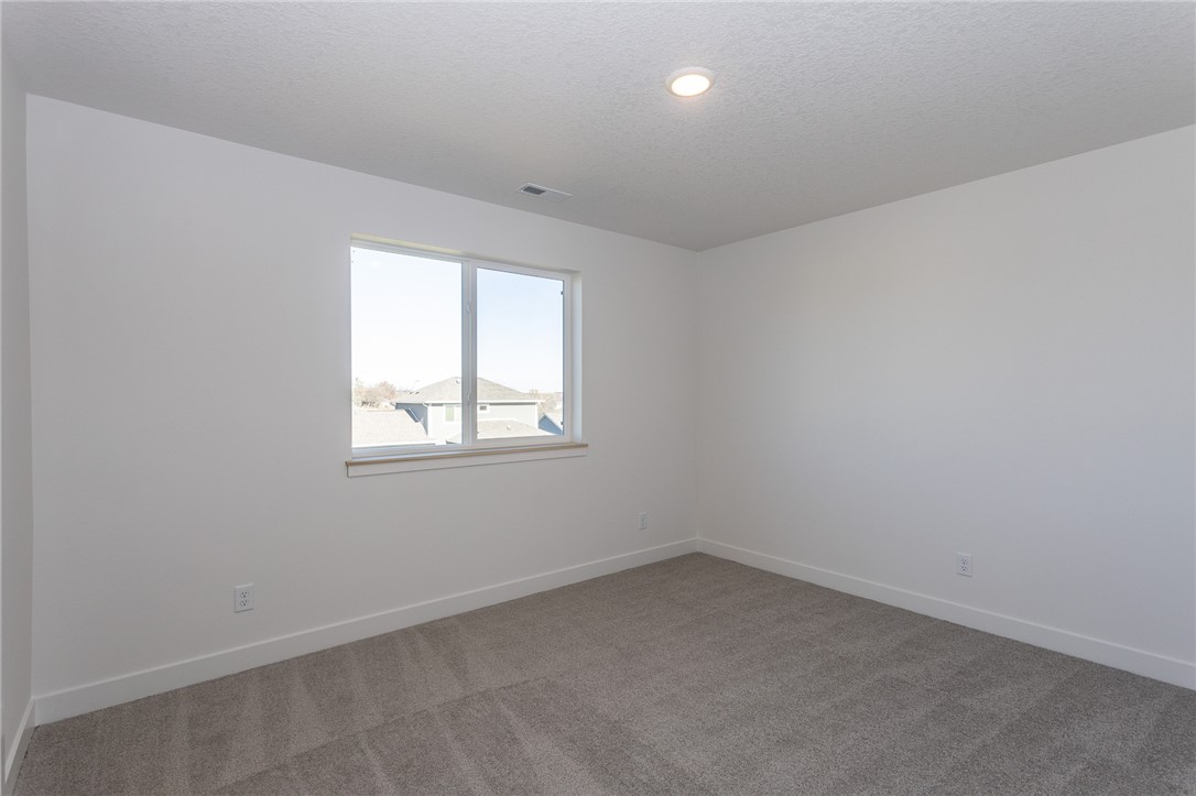 619 Plainside Avenue