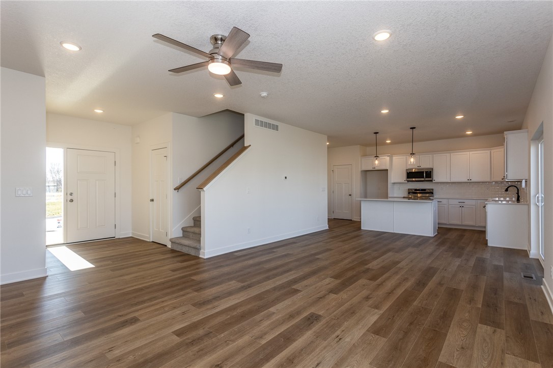 619 Plainside Avenue