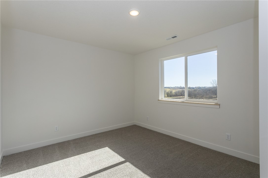 619 Plainside Avenue