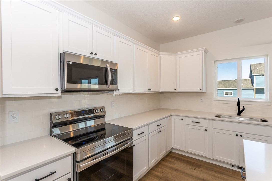 619 Plainside Avenue