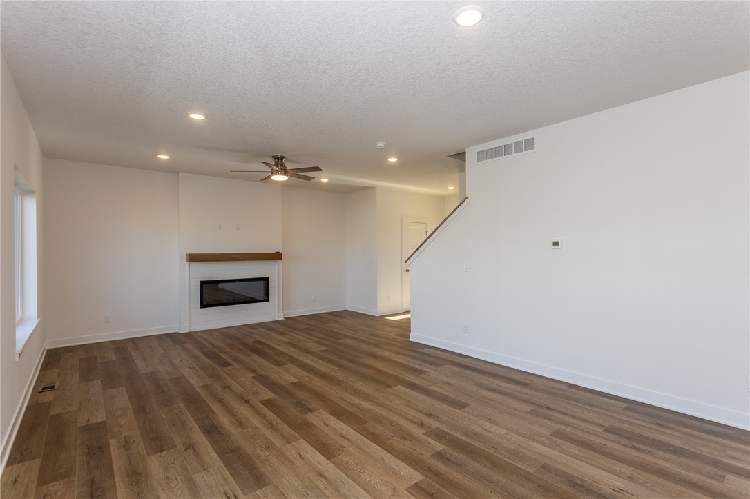 619 Plainside Avenue