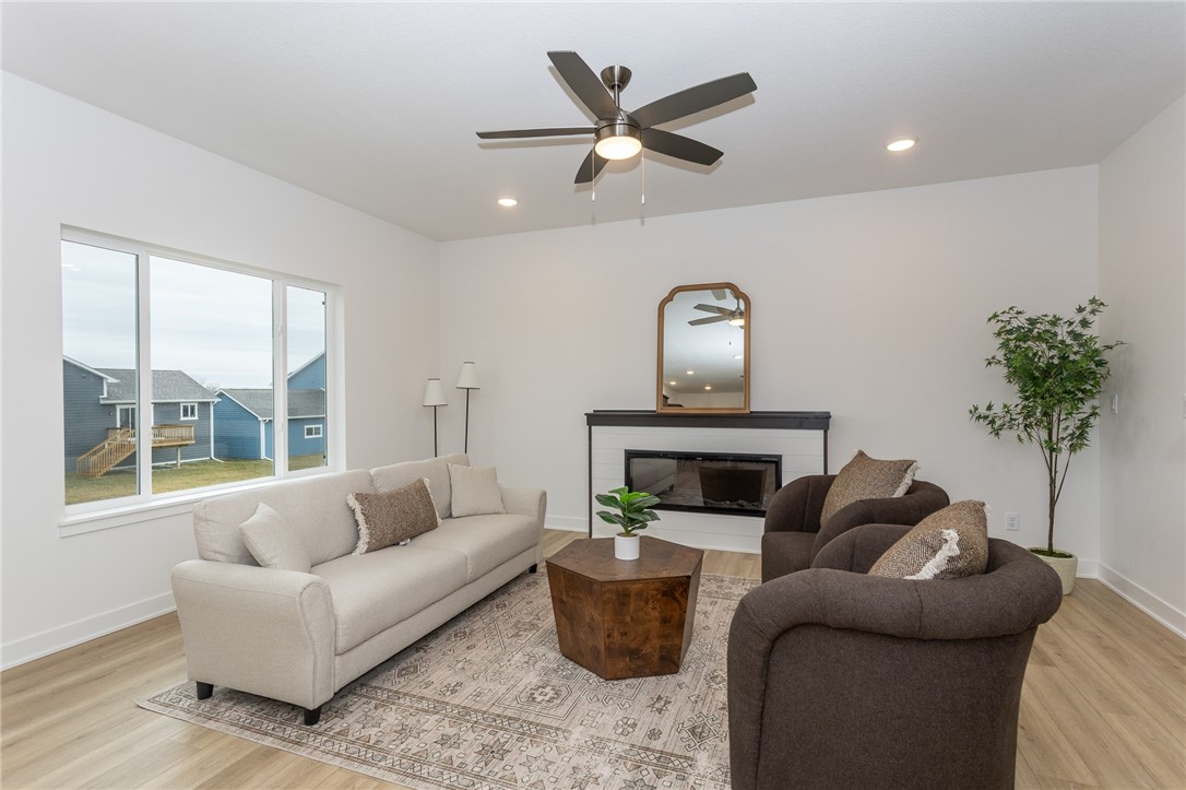 631 Plainside Avenue