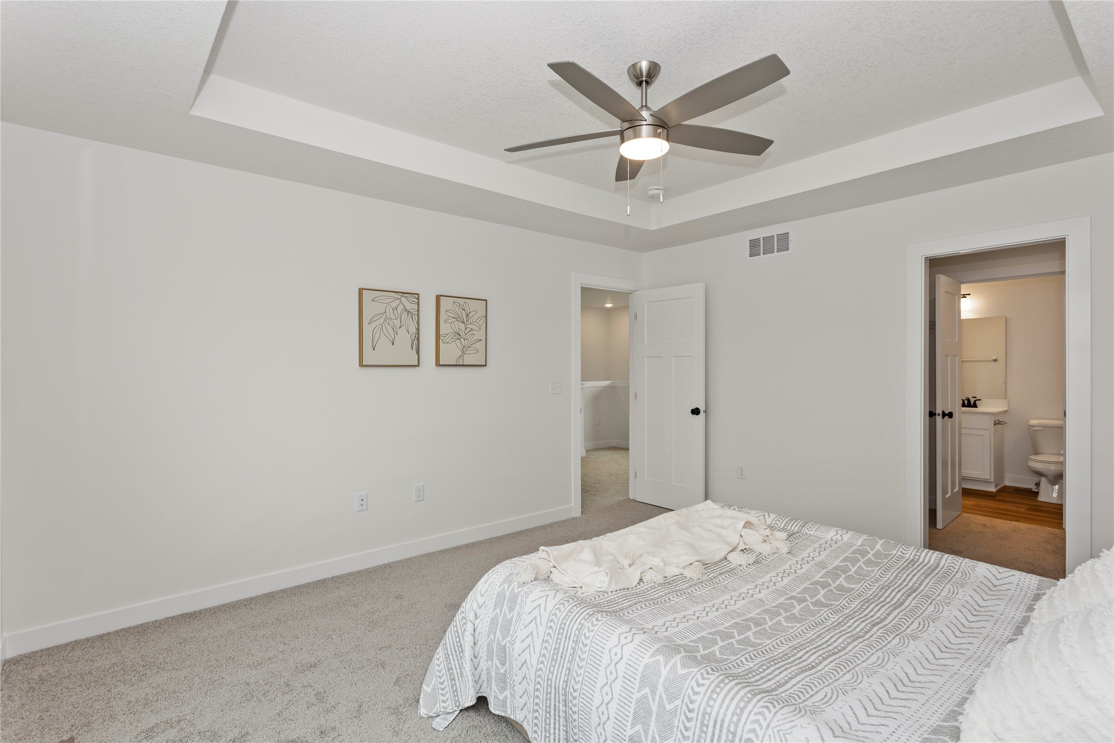 223 NW Waverly Drive