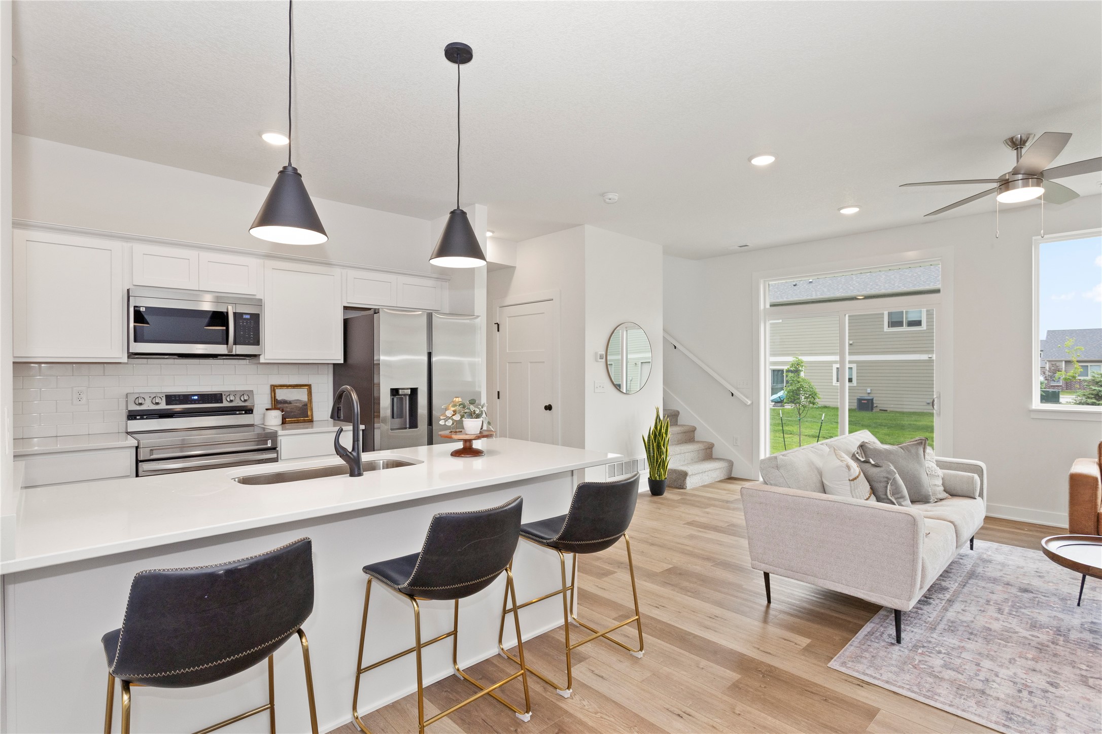 223 NW Waverly Drive