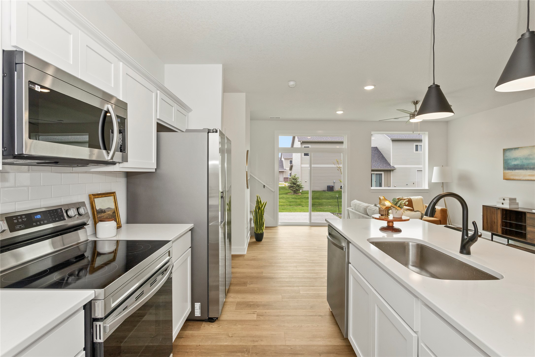 223 NW Waverly Drive