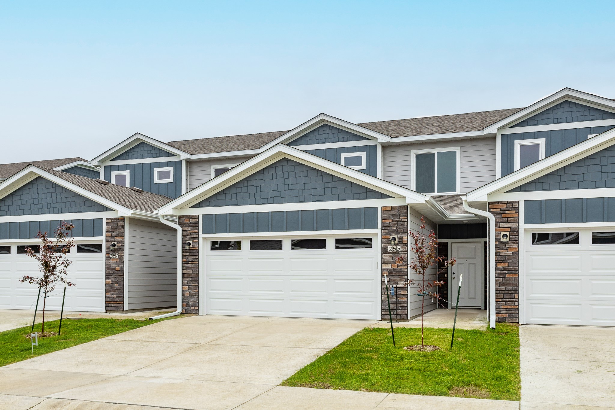 223 NW Waverly Drive