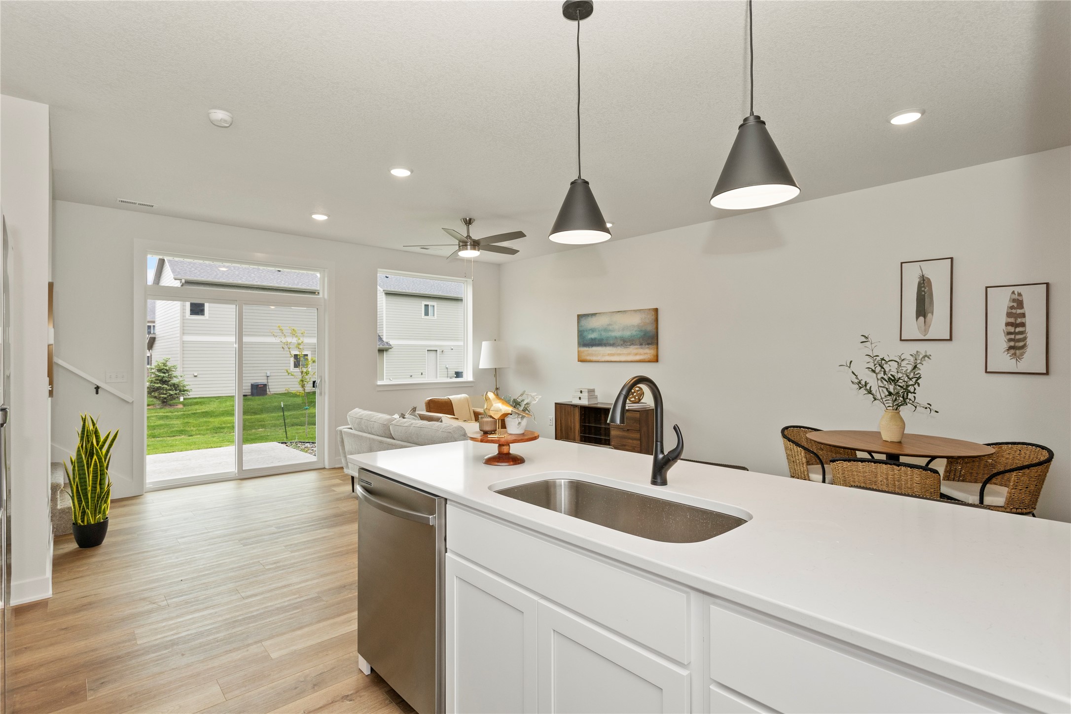 223 NW Waverly Drive