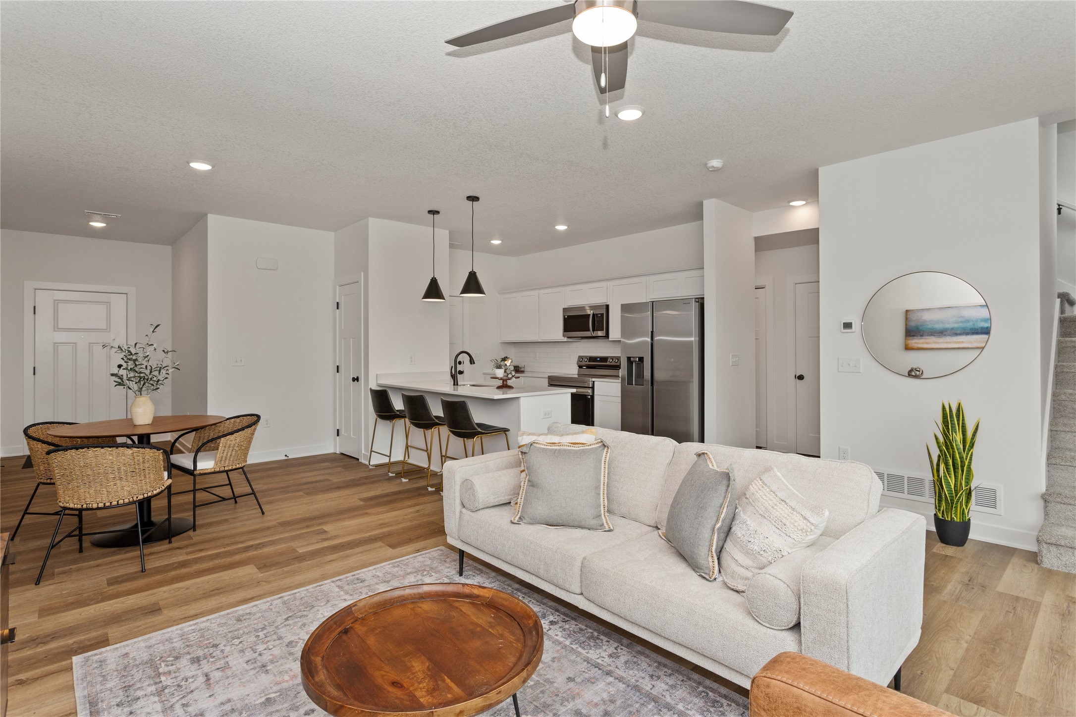 223 NW Waverly Drive