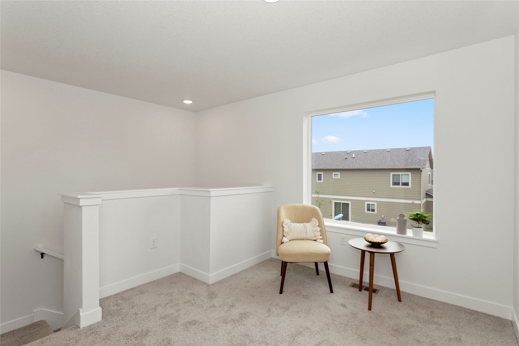 223 NW Waverly Drive