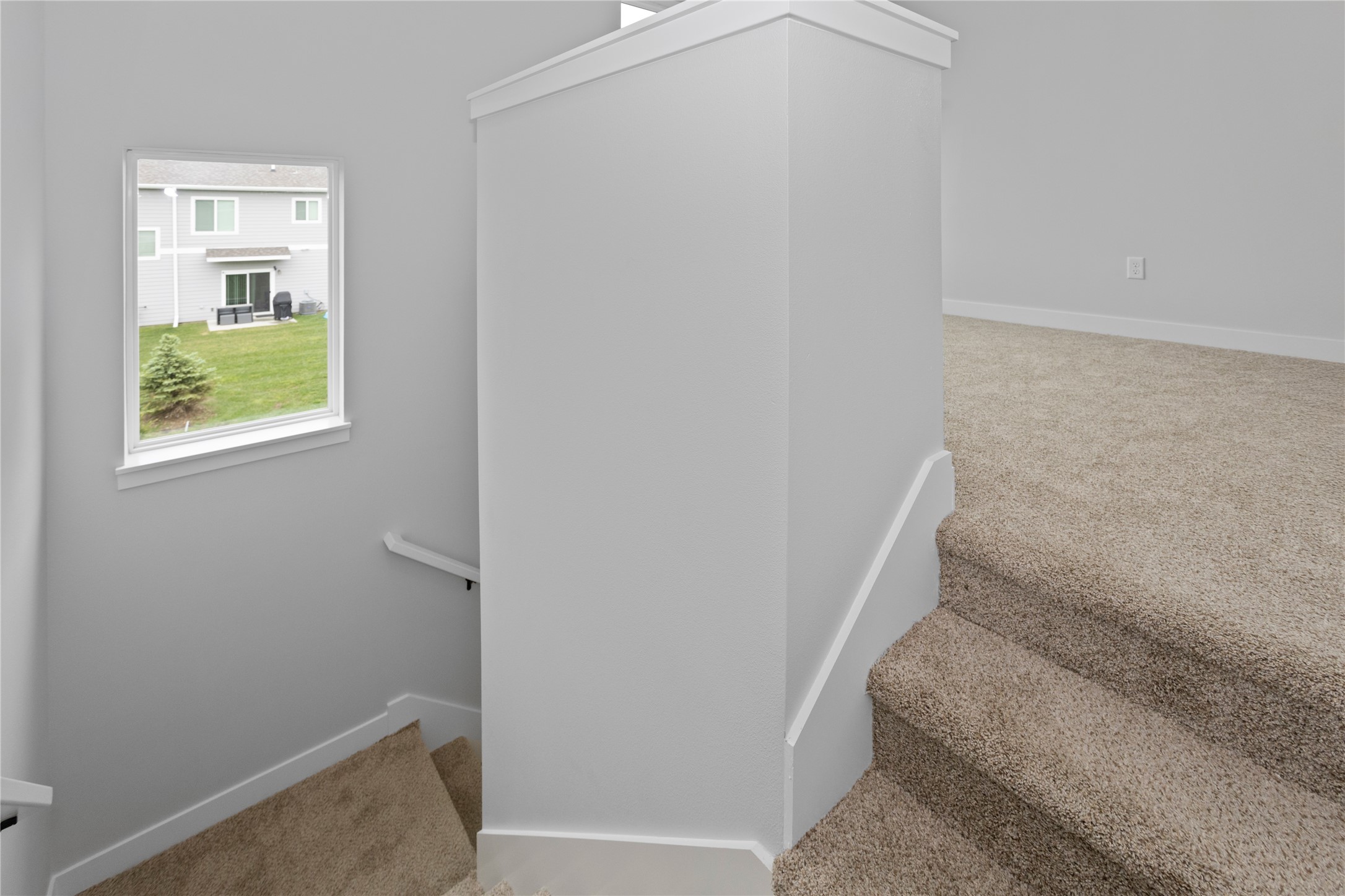 223 NW Waverly Drive