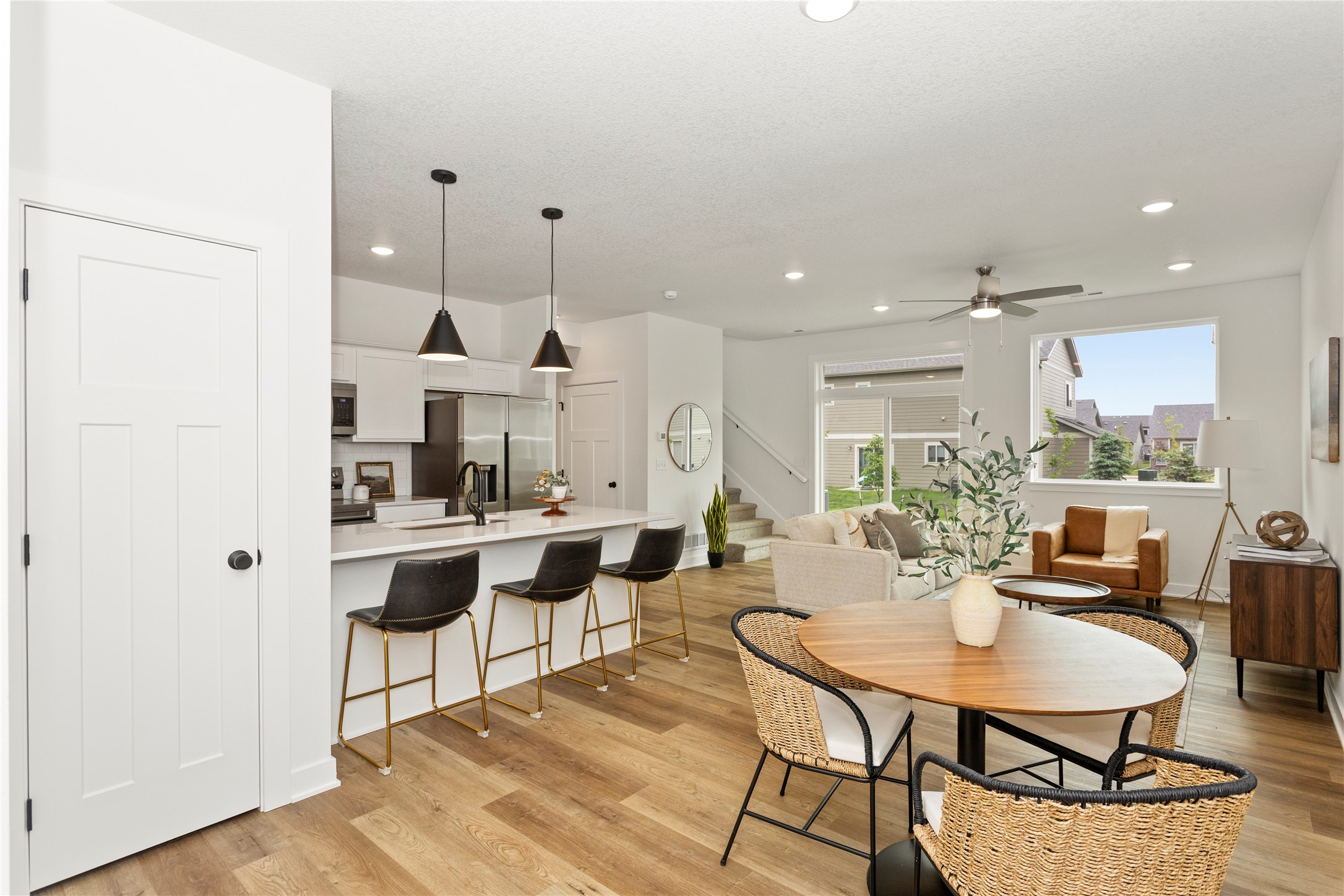 223 NW Waverly Drive