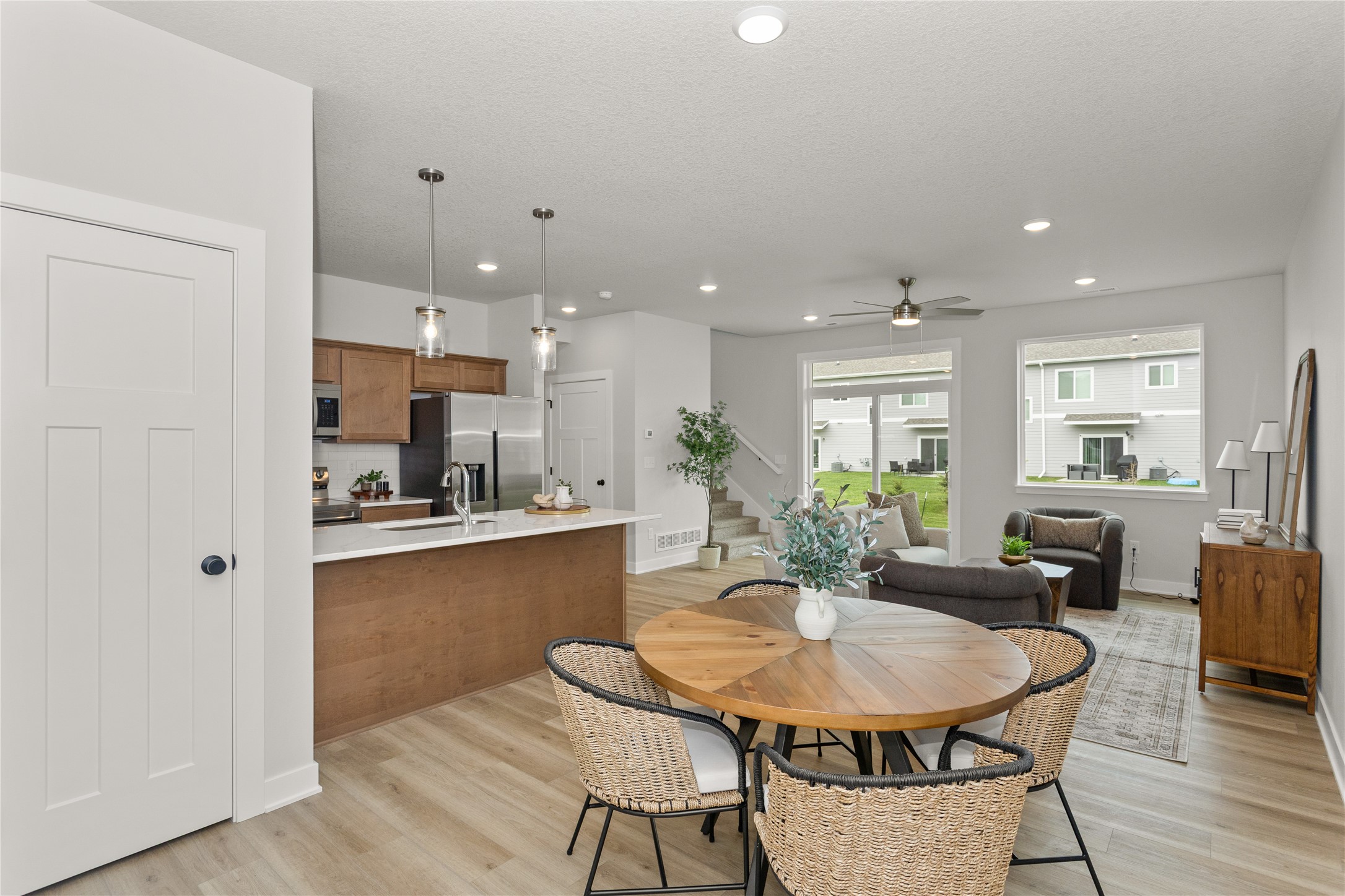 250 NW Waverly Drive