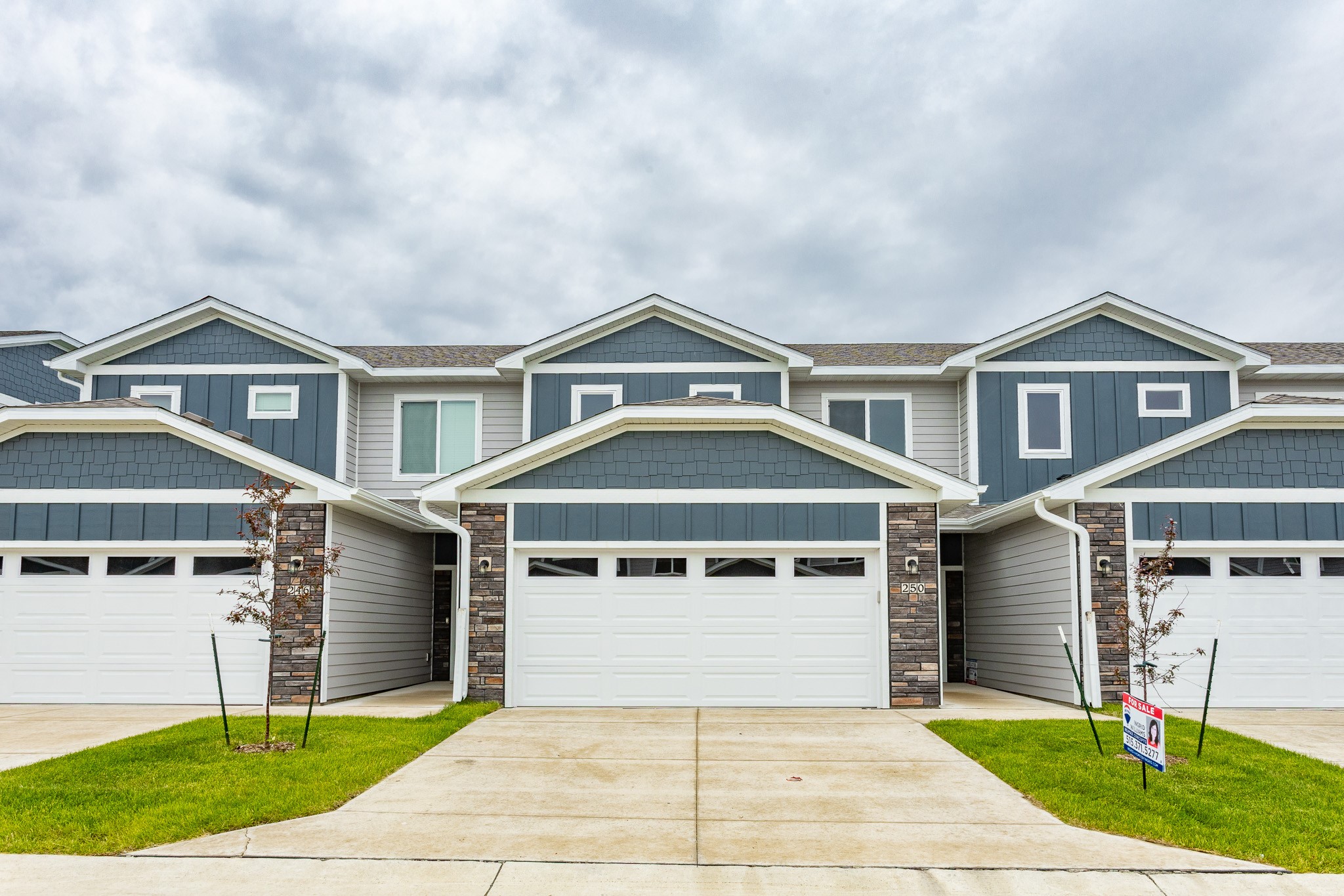 250 NW Waverly Drive