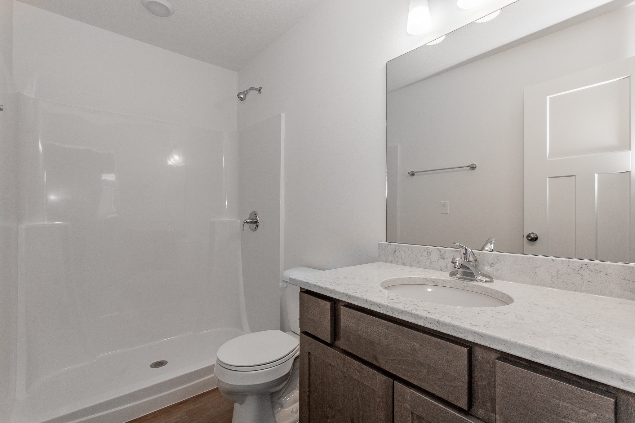 246 NW Waverly Drive