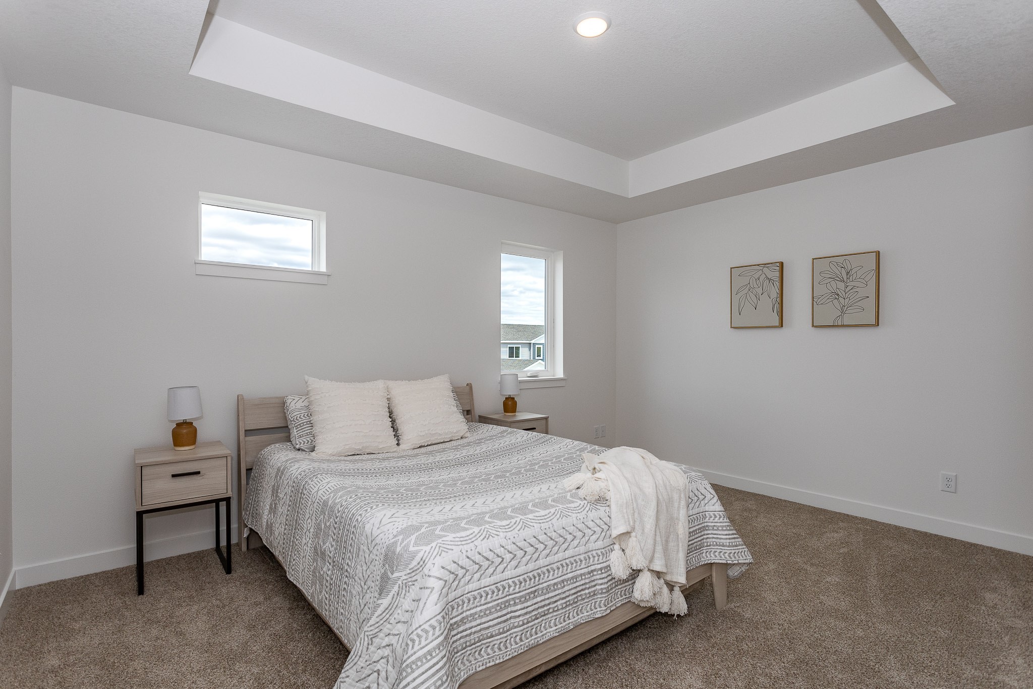 246 NW Waverly Drive