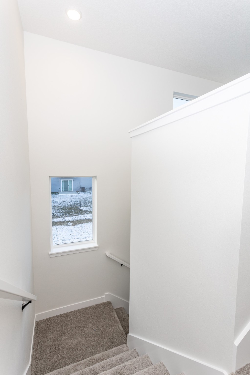 238 NW Waverly Drive