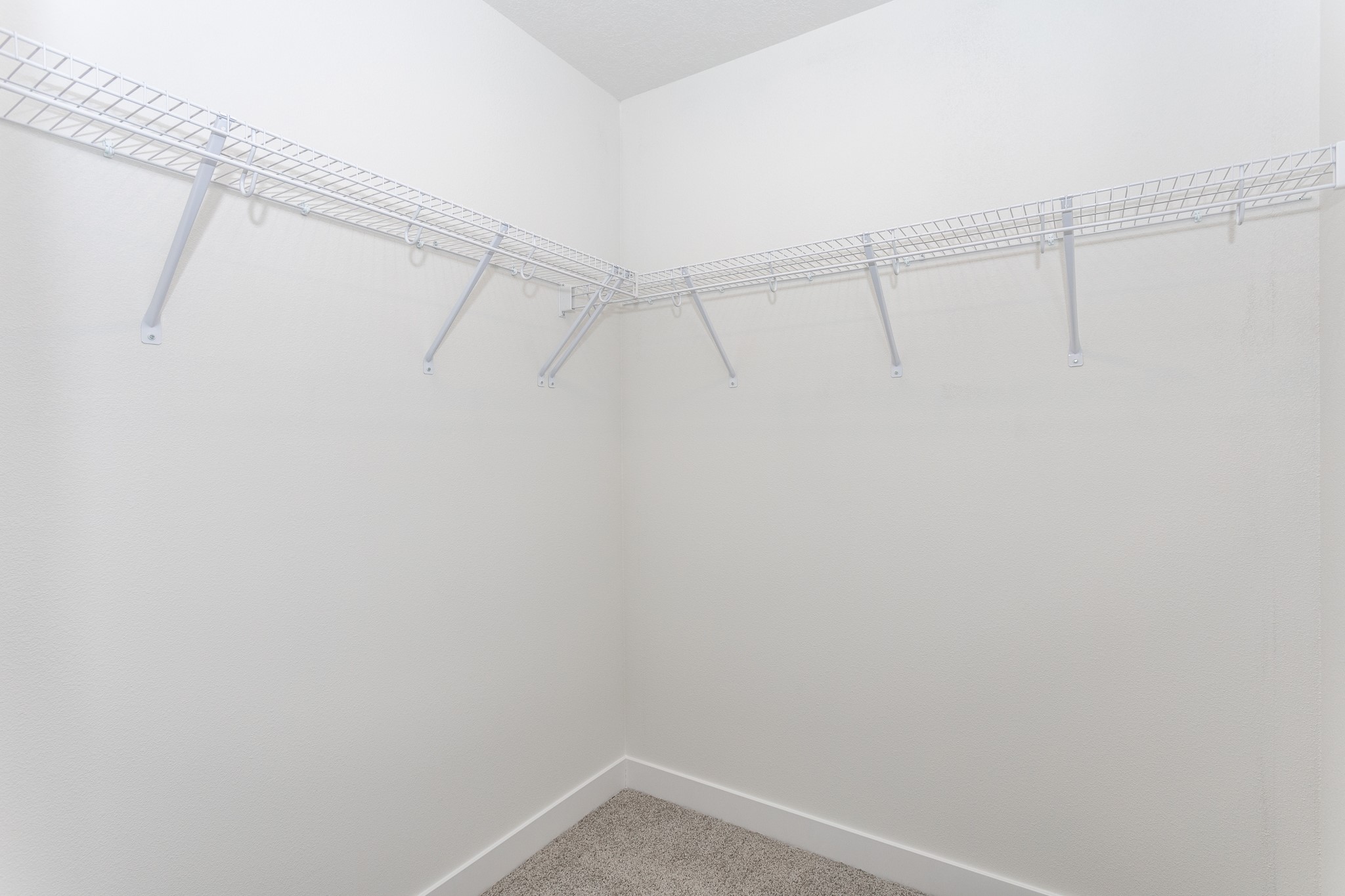 238 NW Waverly Drive